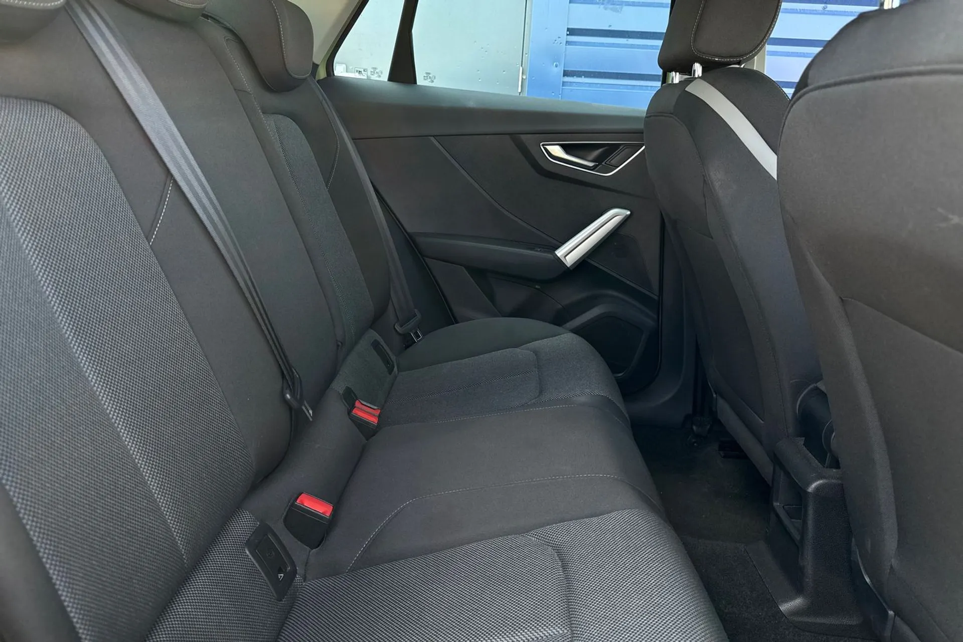Audi Q2 thumbnail image number 21
