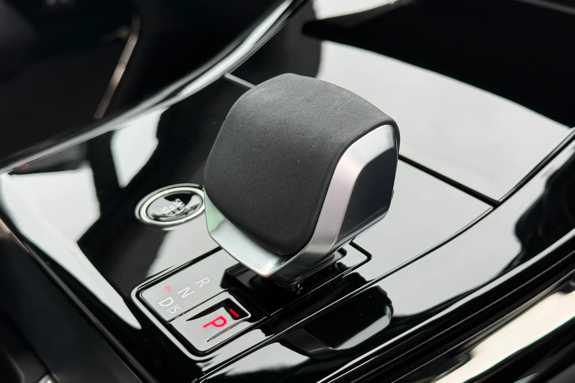 LAND ROVER RANGE ROVER SPORT thumbnail image number 21