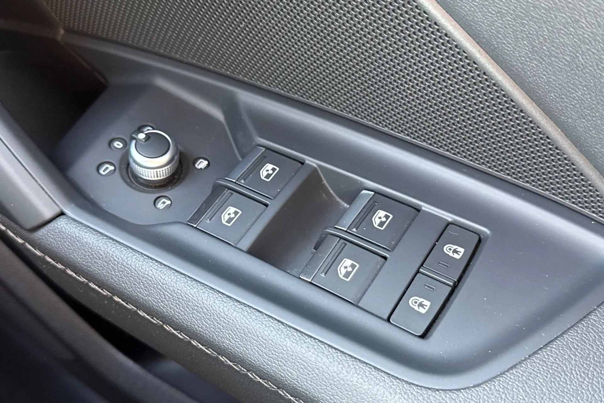 Audi A3 thumbnail image number 17
