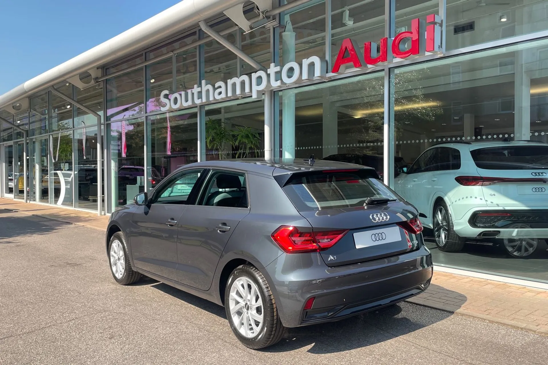 Audi A1 thumbnail image number 7