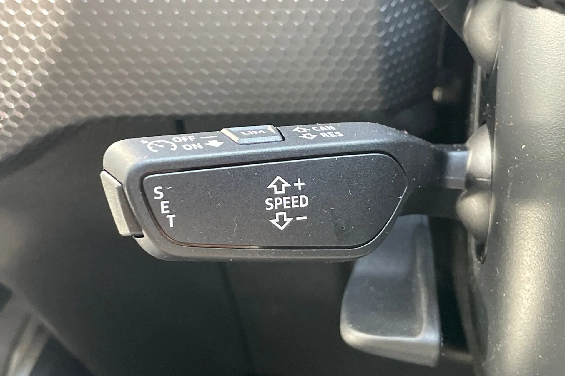 Audi A1 thumbnail image number 37