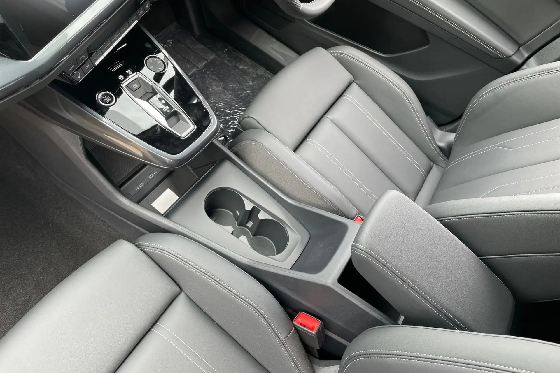Audi Q4 e-tron thumbnail image number 40
