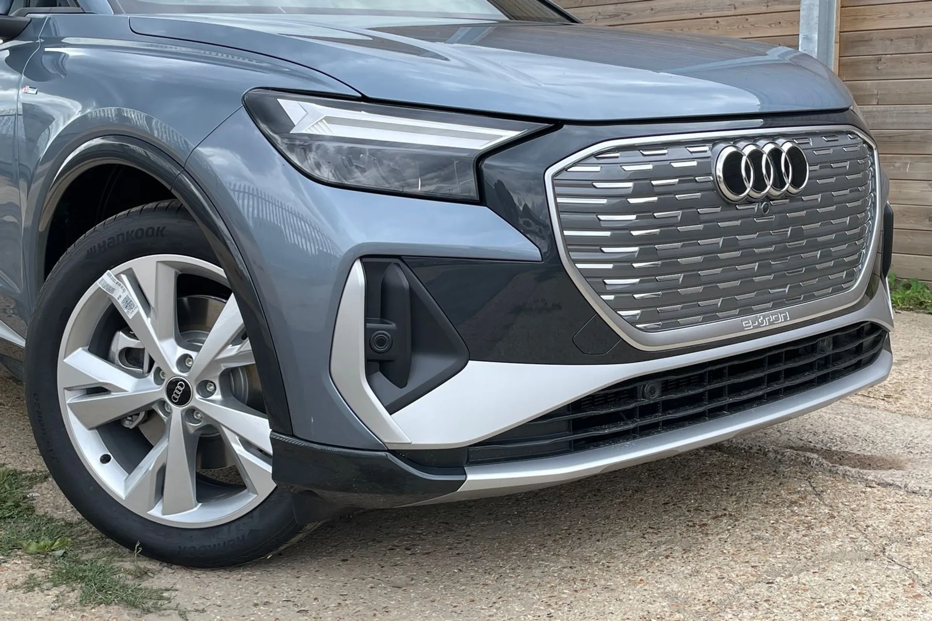 Audi Q4 e-tron thumbnail image number 5