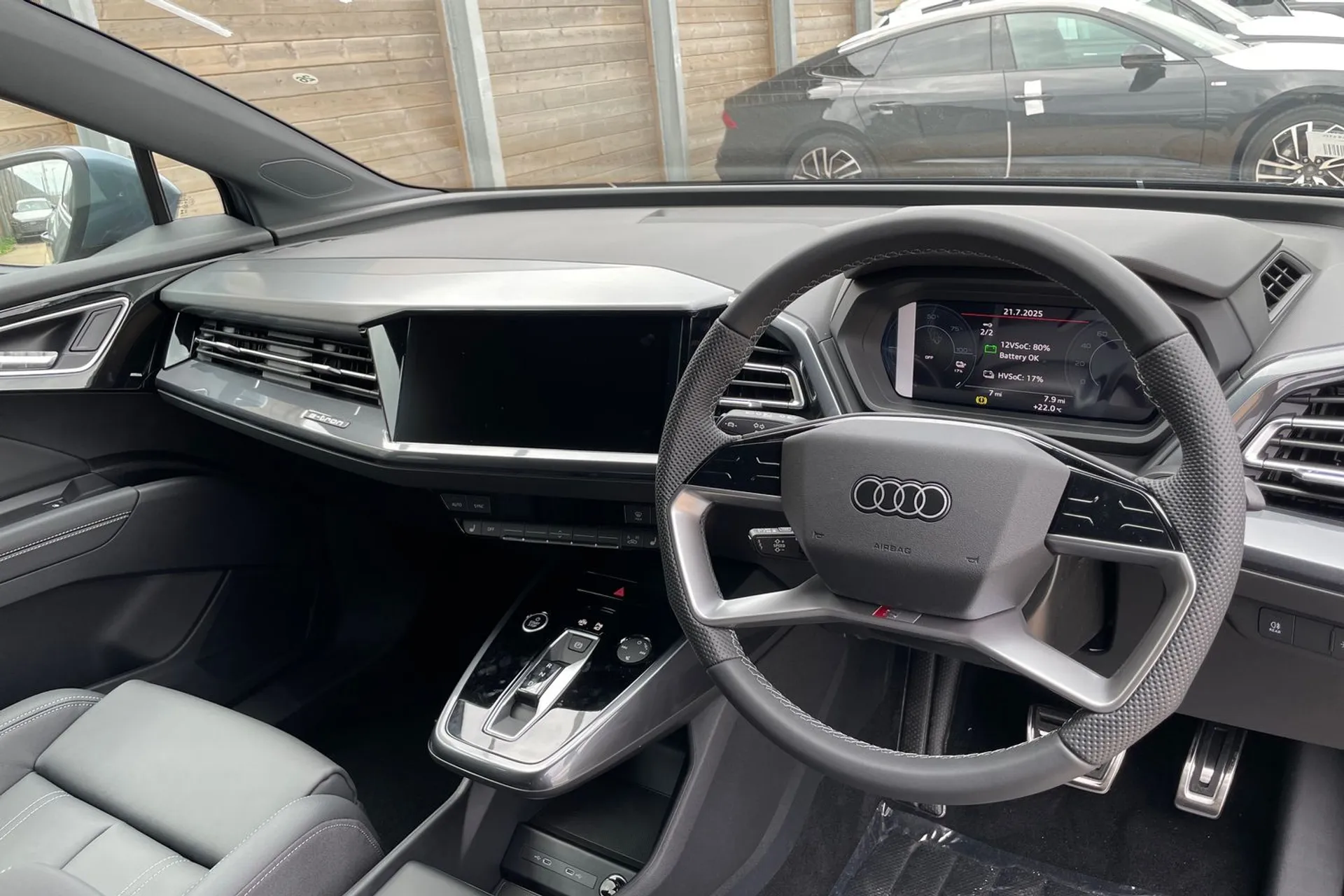 Audi Q4 e-tron thumbnail image number 26