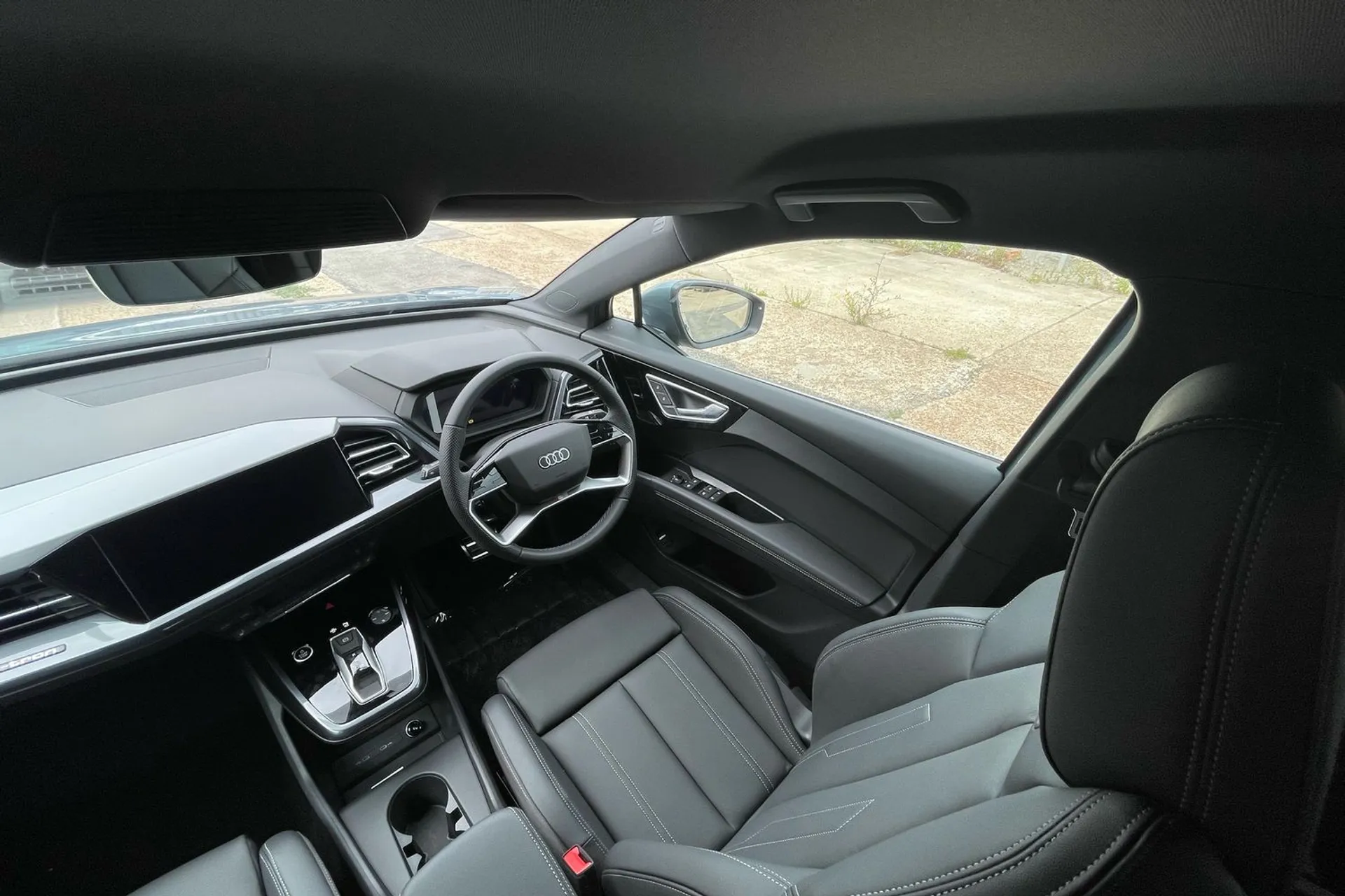 Audi Q4 e-tron thumbnail image number 34