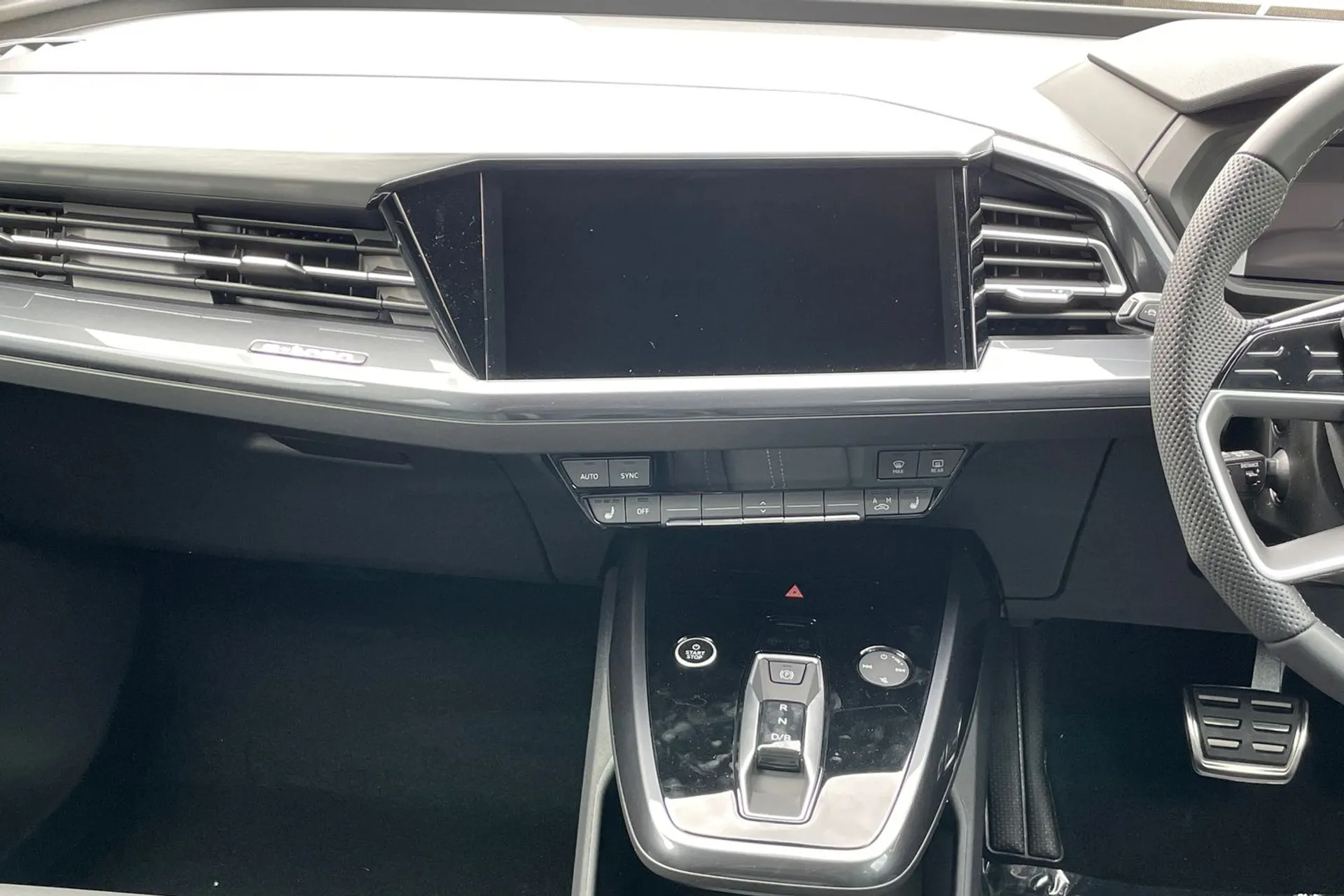 Audi Q4 e-tron thumbnail image number 35