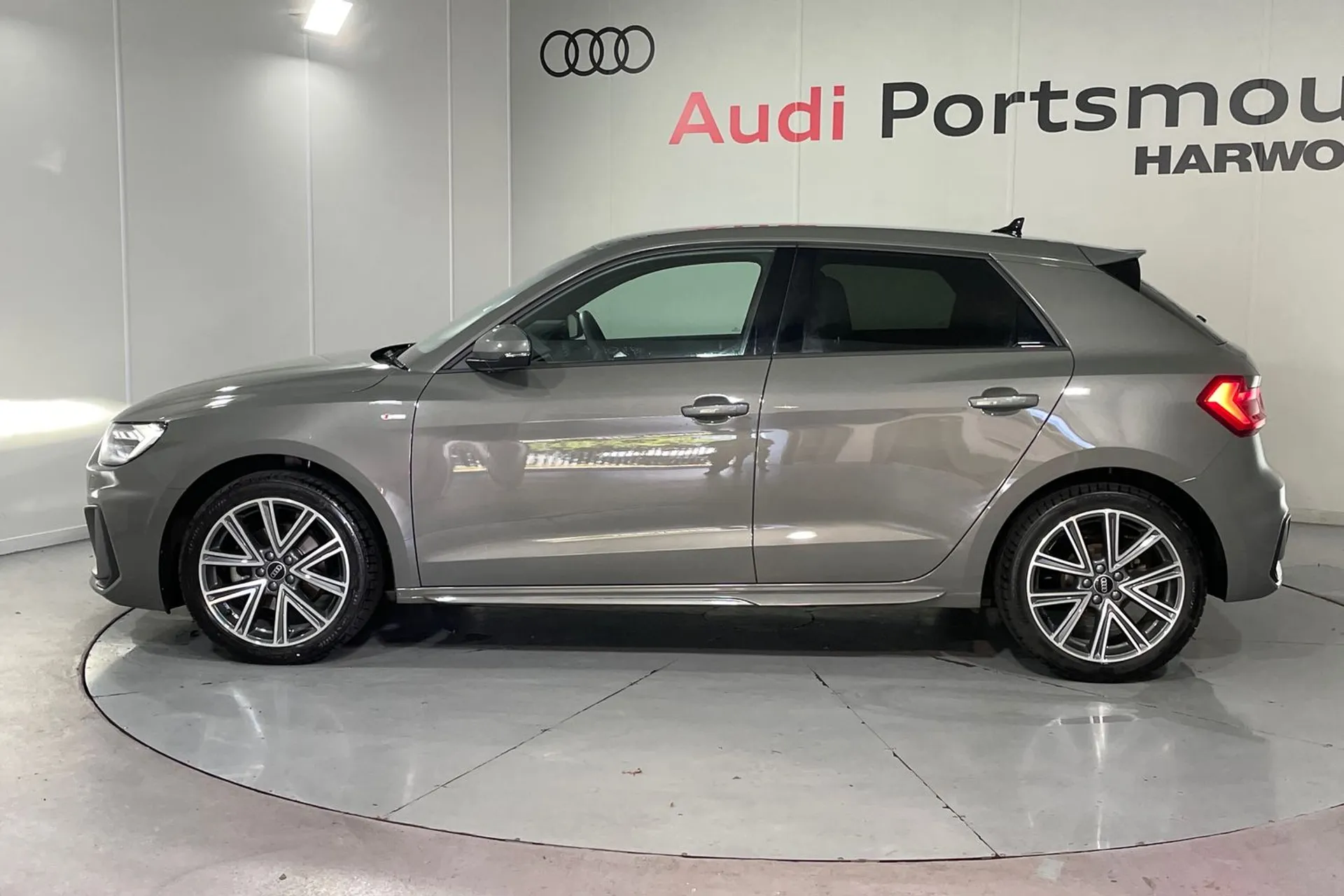 Audi A1 thumbnail image number 11