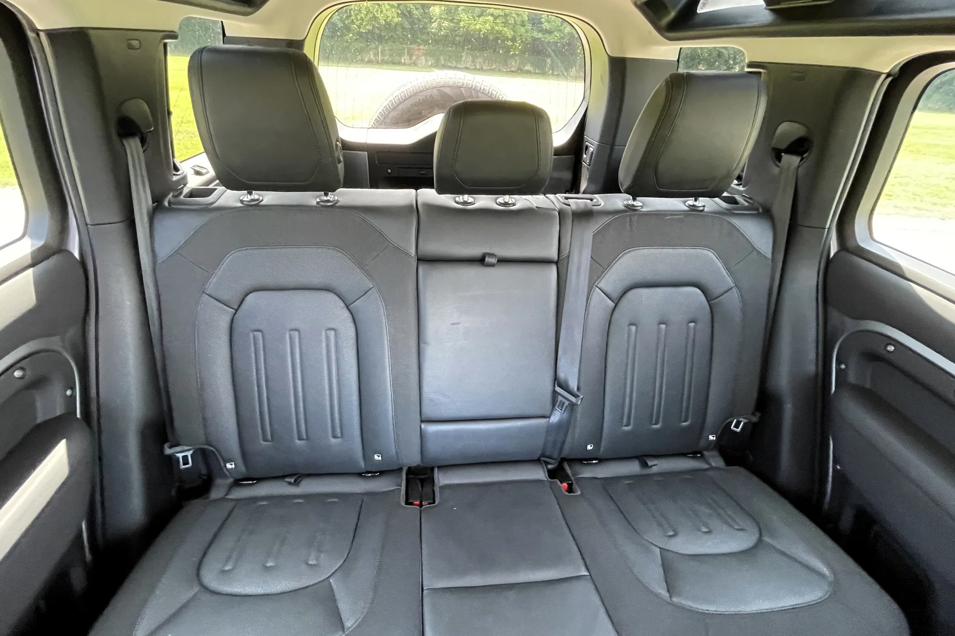 LAND ROVER DEFENDER thumbnail image number 53