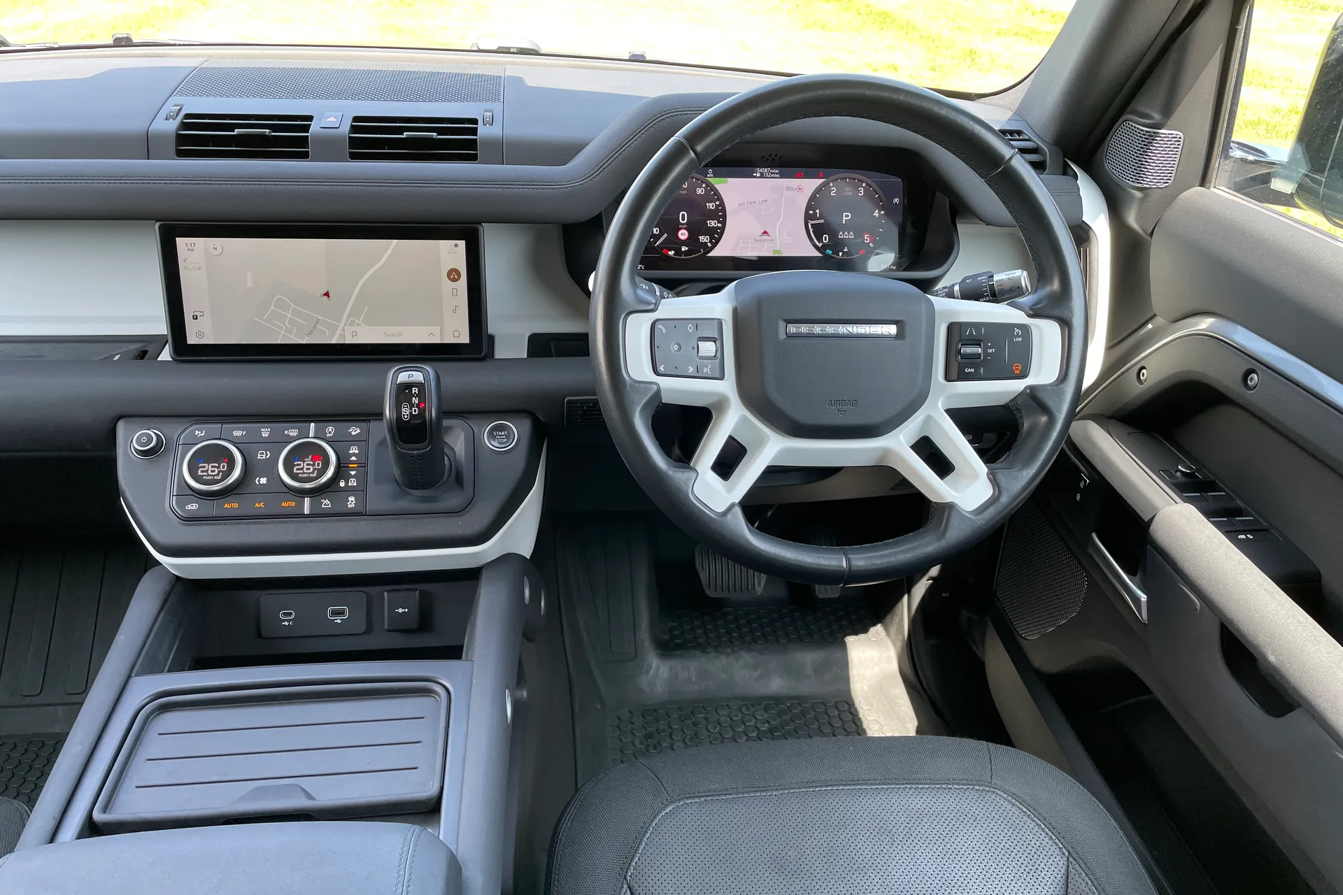 LAND ROVER DEFENDER thumbnail image number 36