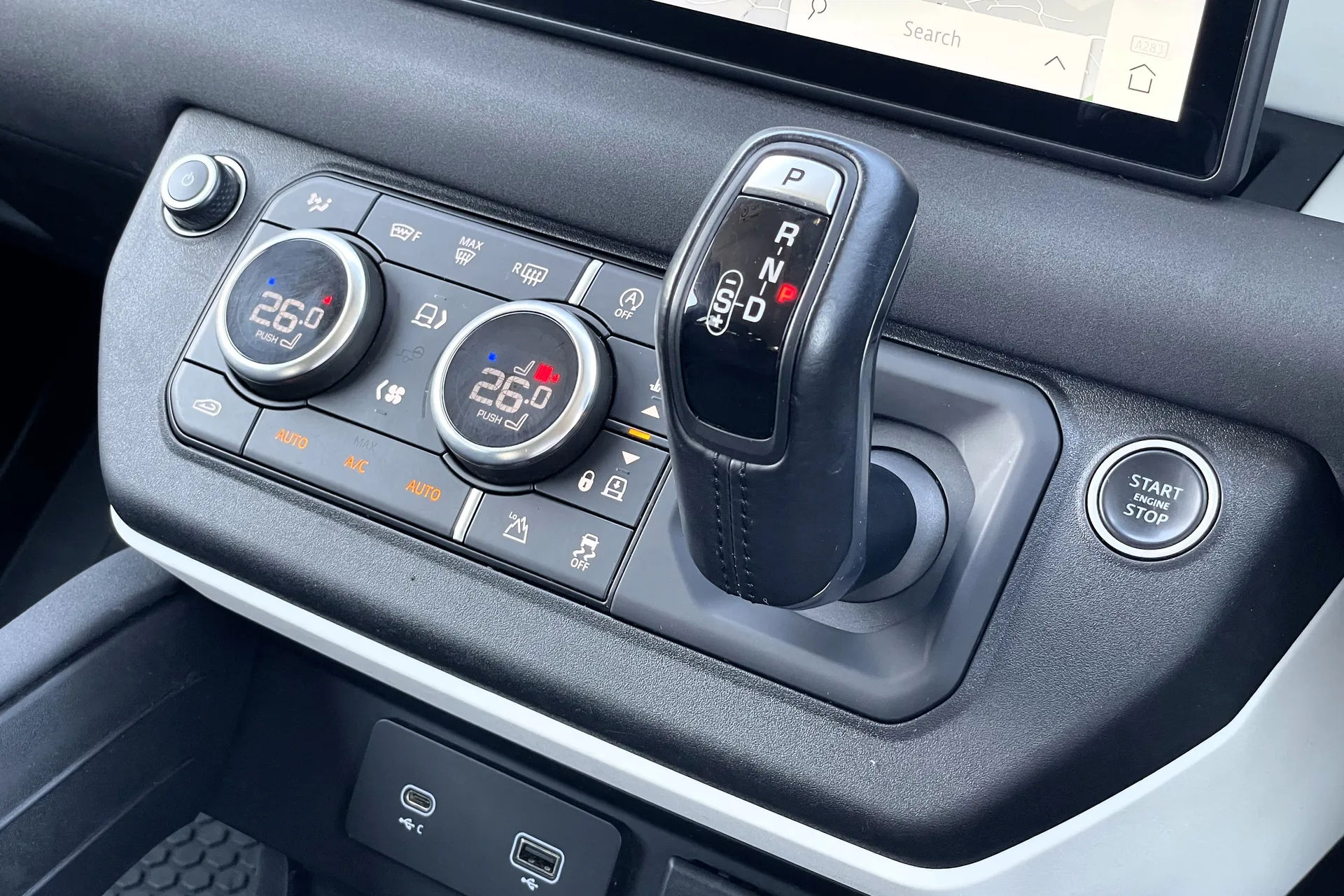LAND ROVER DEFENDER thumbnail image number 40