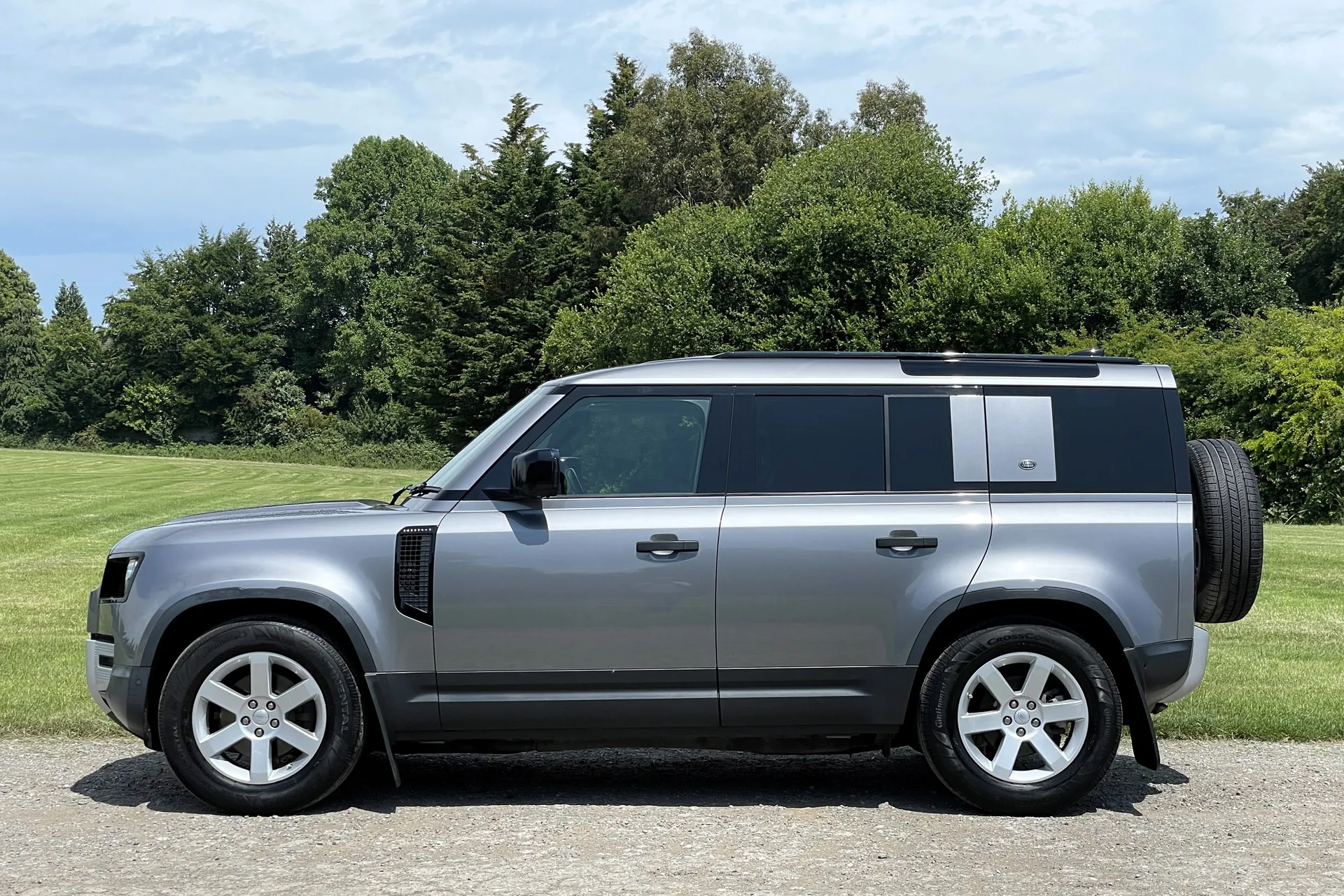 LAND ROVER DEFENDER thumbnail image number 57