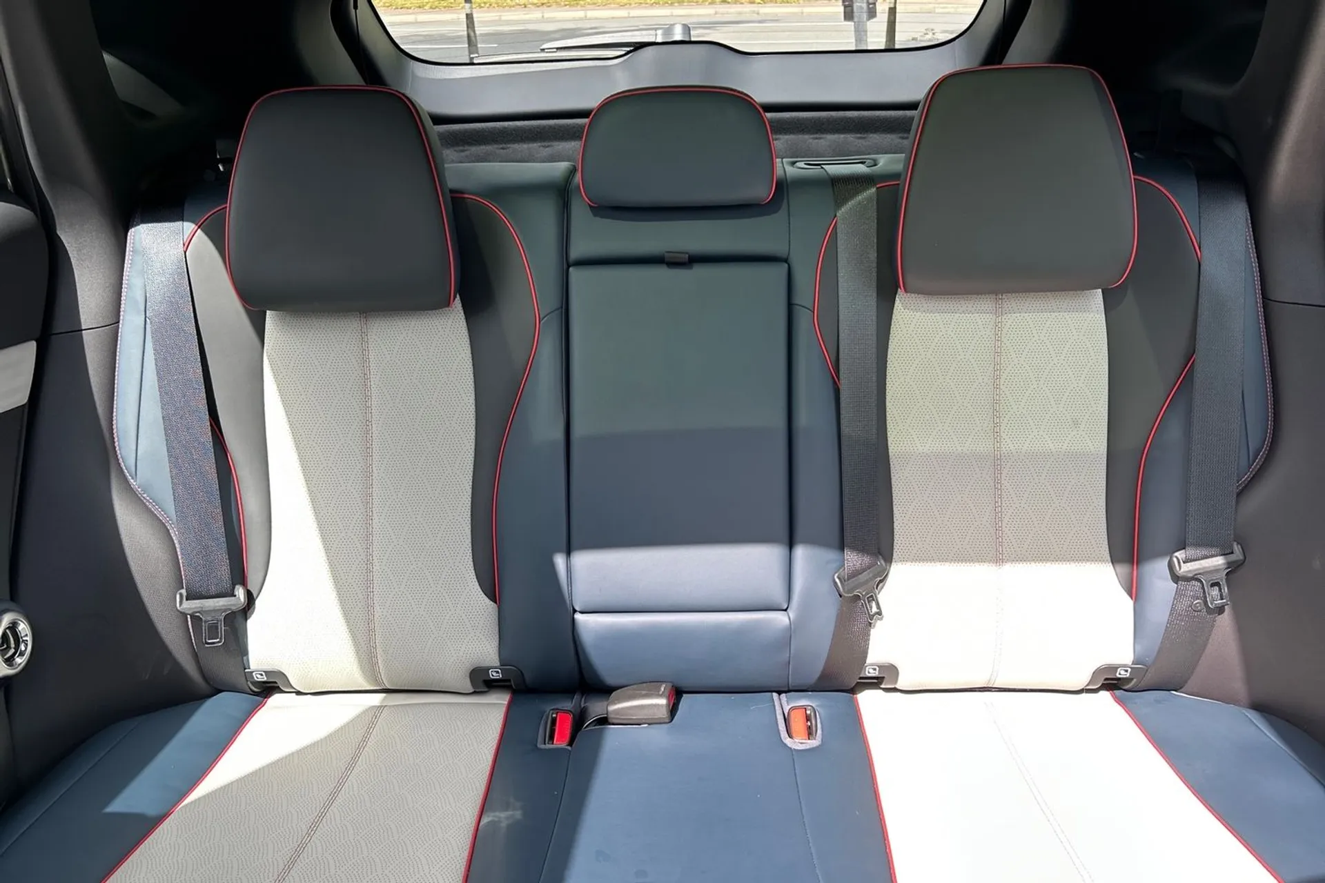 BYD ATTO 3 thumbnail image number 23