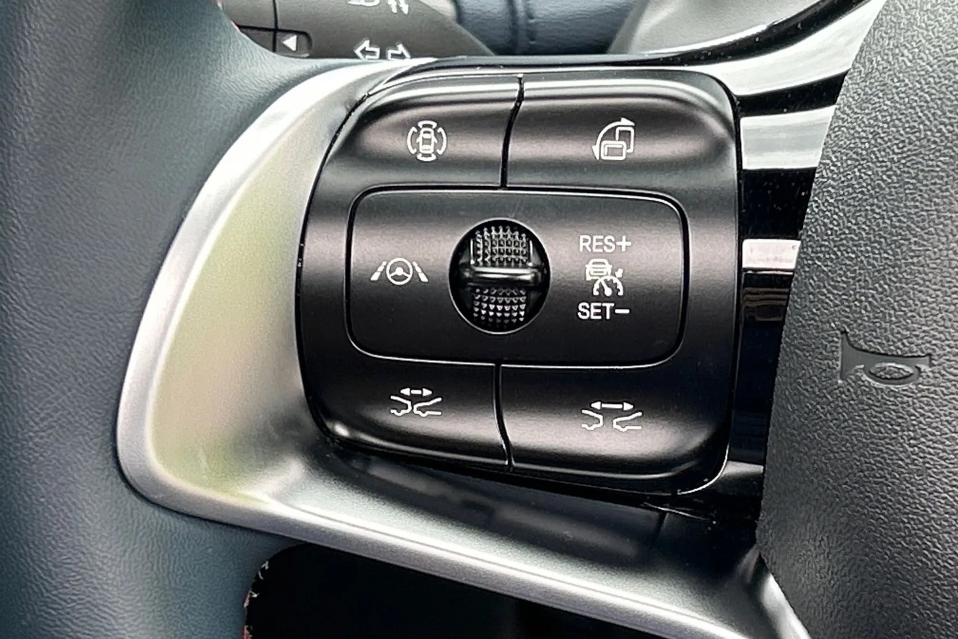 BYD ATTO 3 thumbnail image number 44