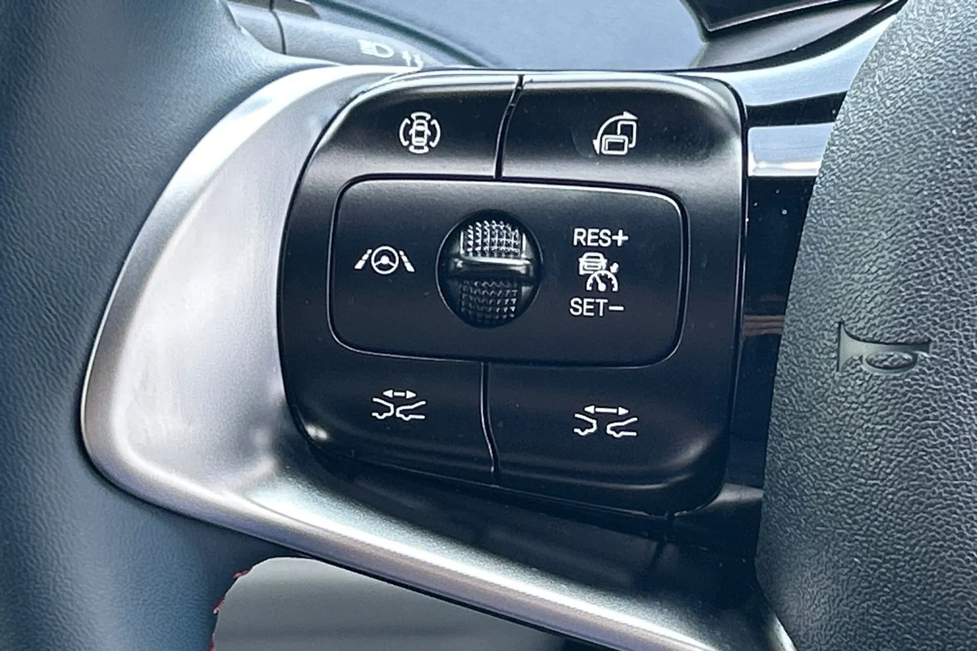 BYD ATTO 3 thumbnail image number 49