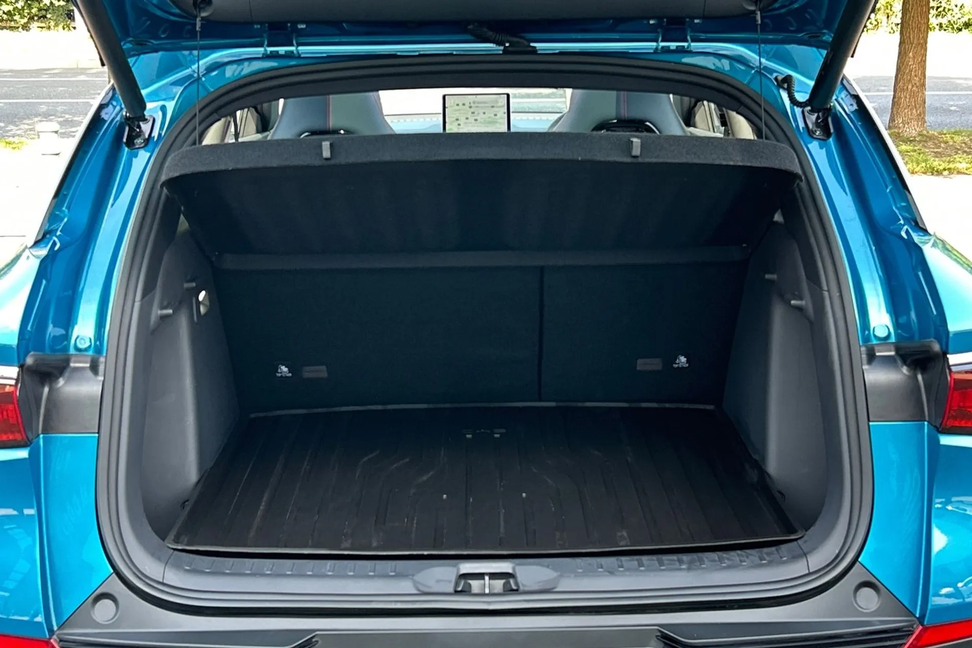 BYD ATTO 3 thumbnail image number 39