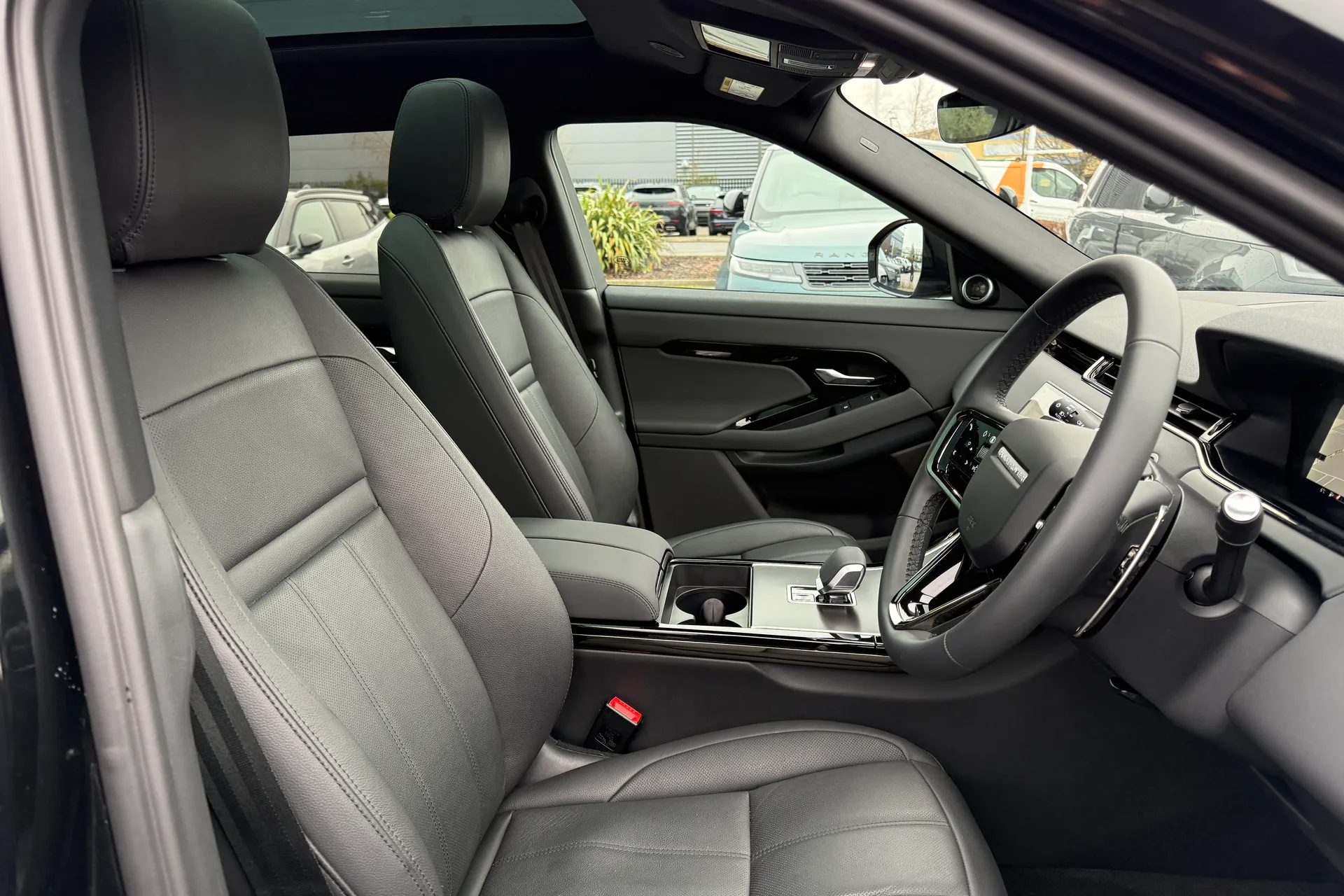 LAND ROVER RANGE ROVER EVOQUE thumbnail image number 27