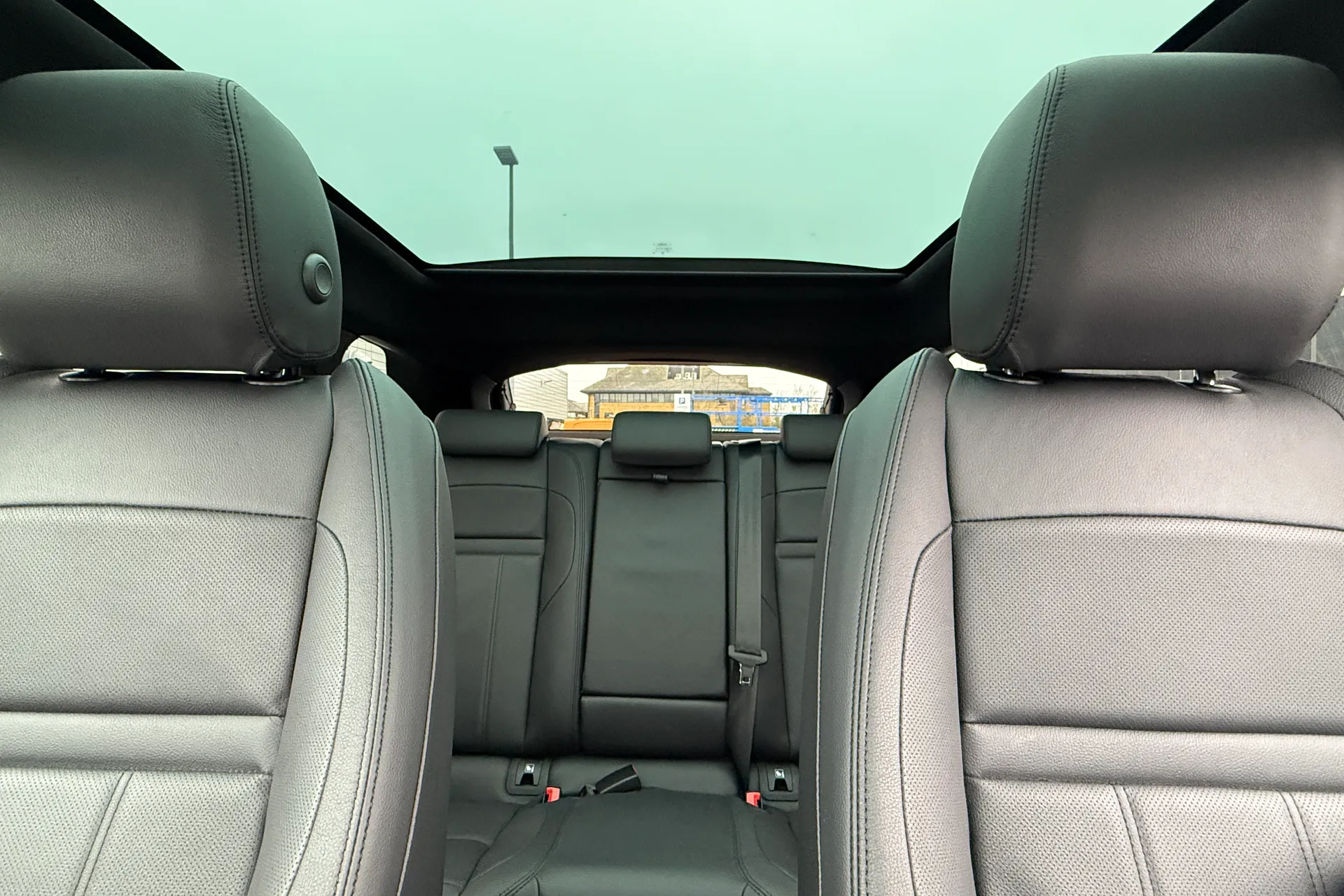 LAND ROVER RANGE ROVER EVOQUE thumbnail image number 26