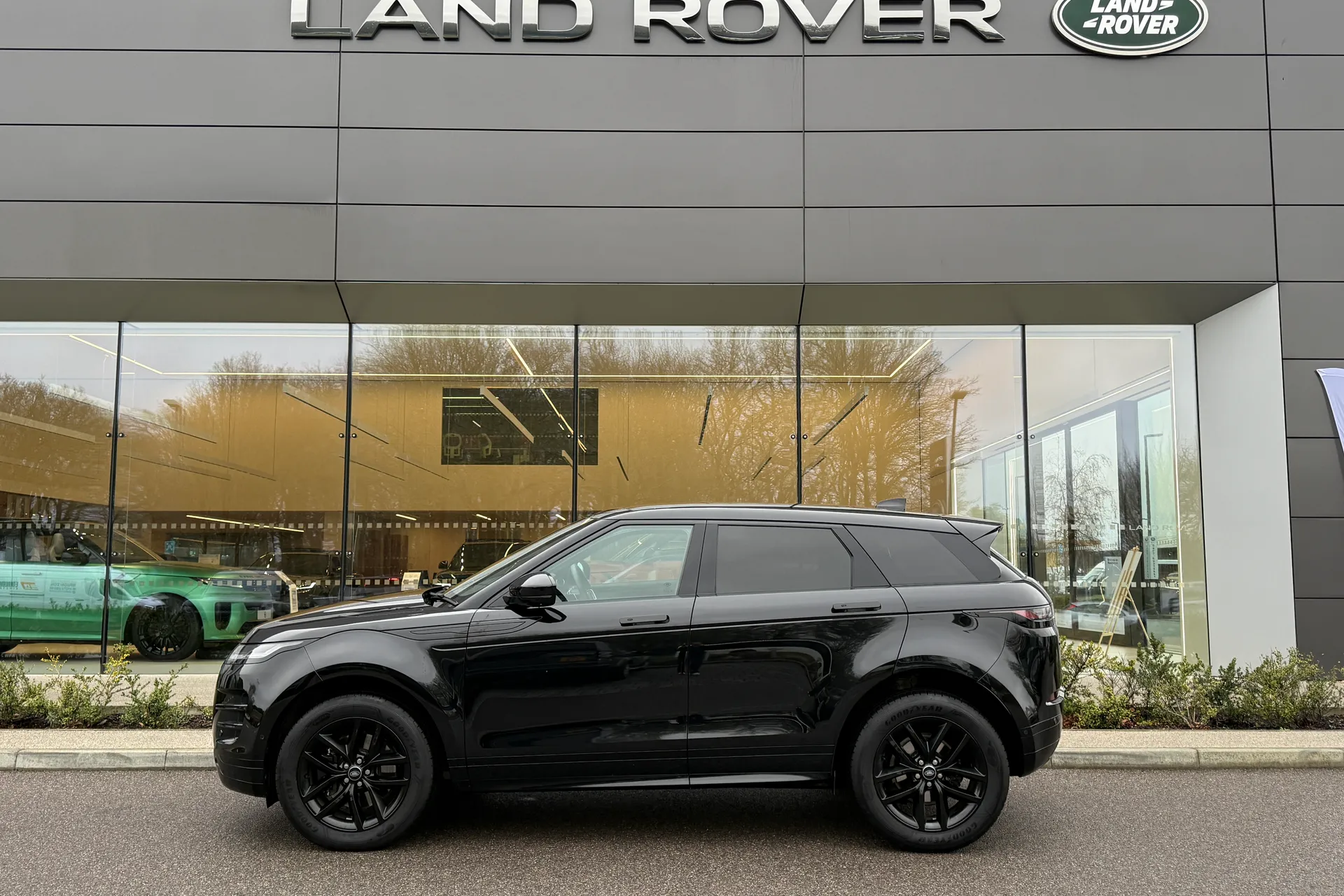 LAND ROVER RANGE ROVER EVOQUE thumbnail image number 9