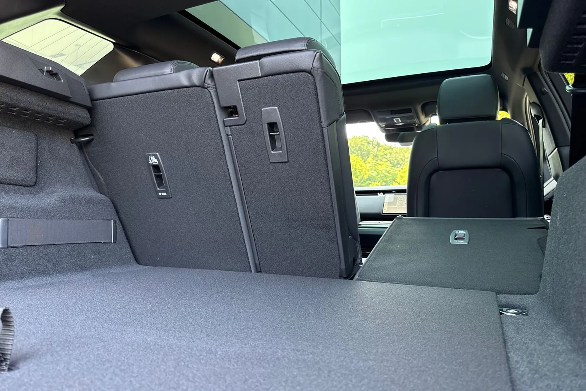 LAND ROVER RANGE ROVER EVOQUE thumbnail image number 33