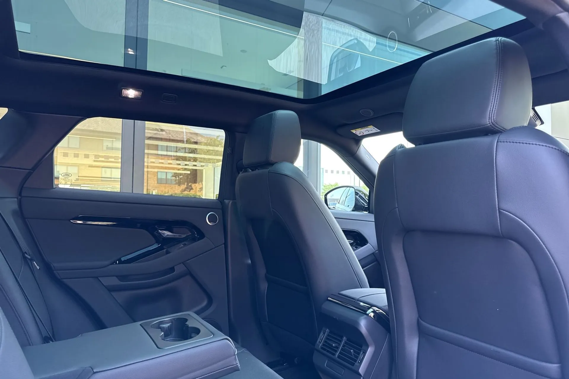 LAND ROVER RANGE ROVER EVOQUE thumbnail image number 36