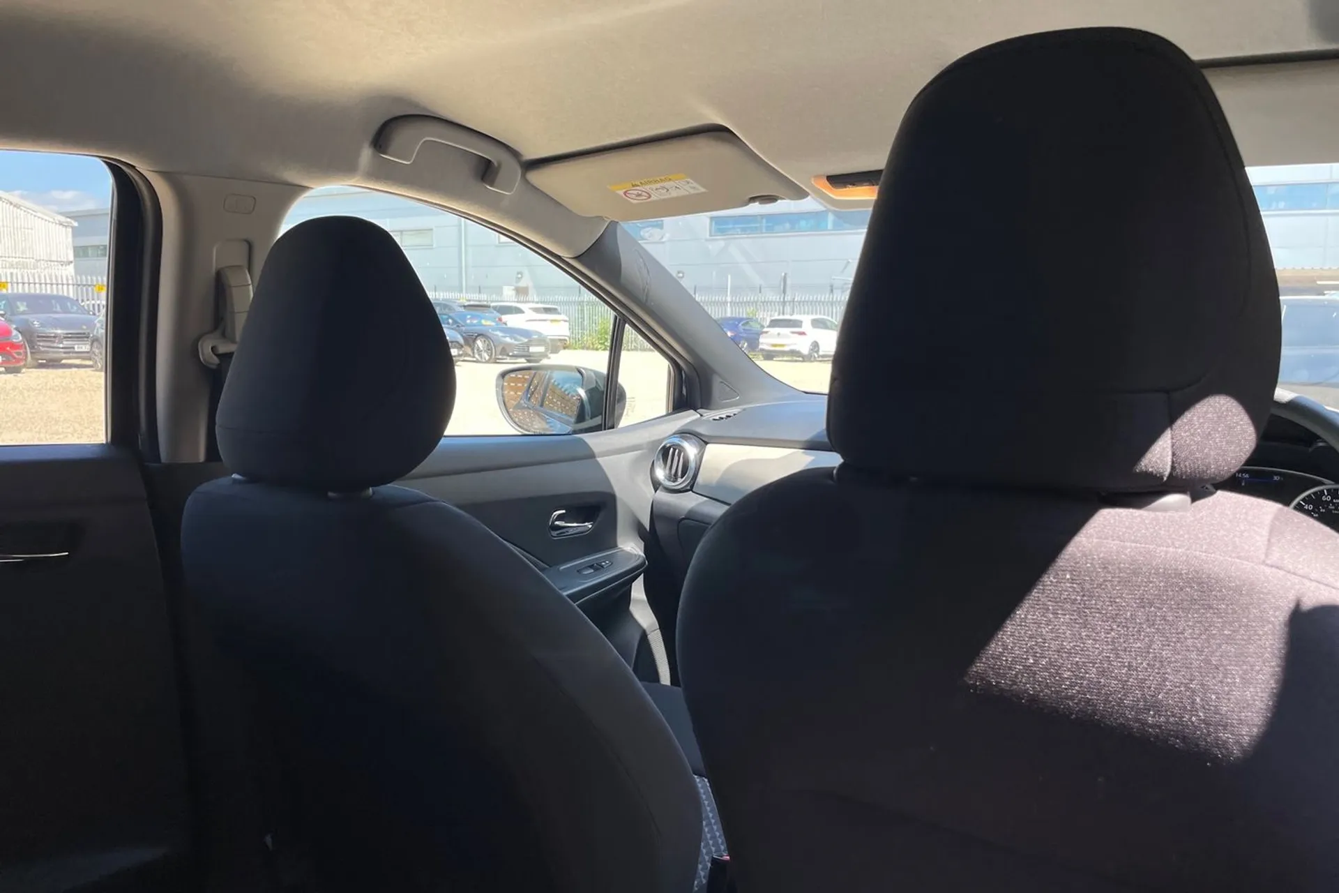 NISSAN MICRA thumbnail image number 25