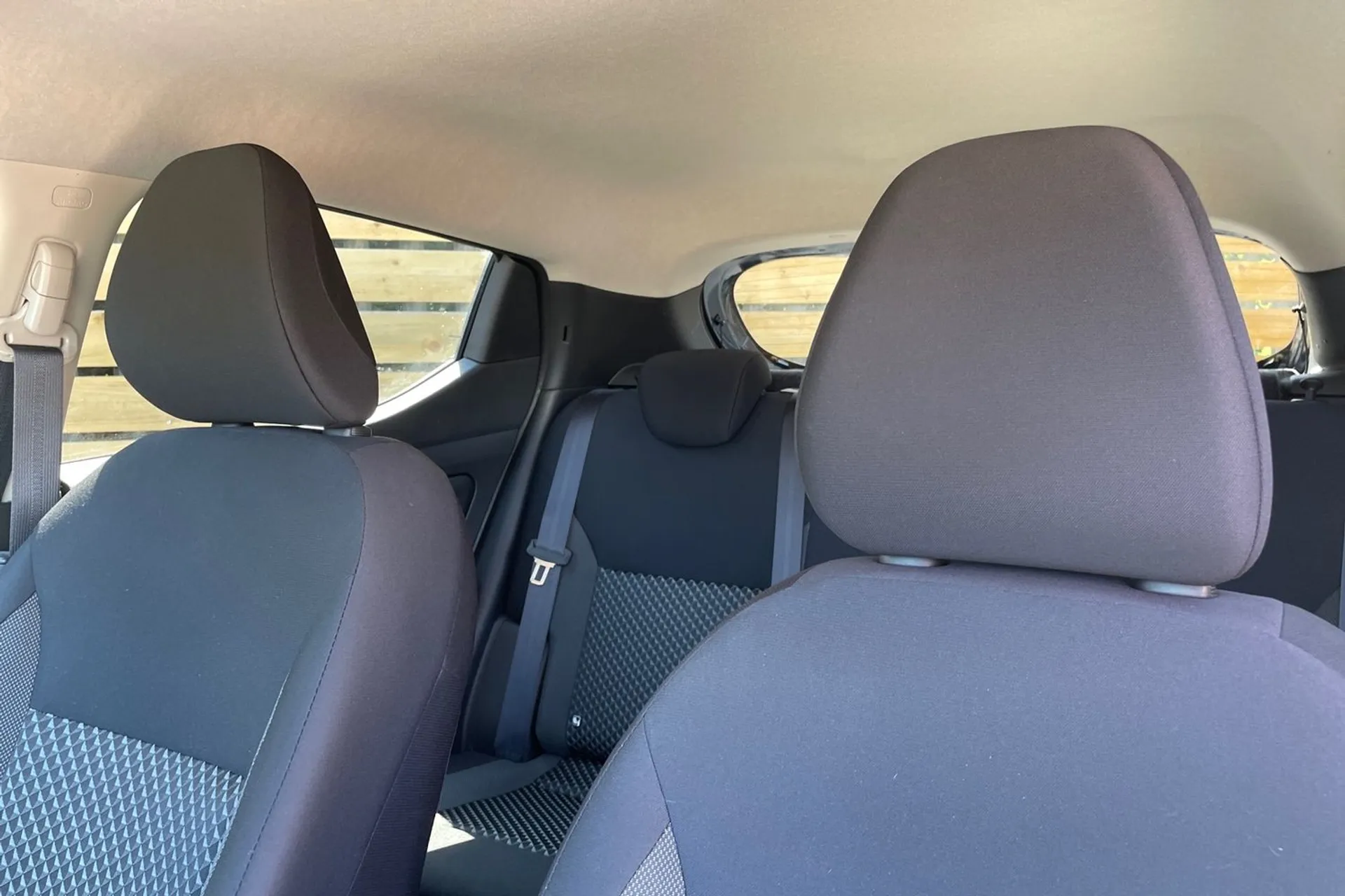 NISSAN MICRA thumbnail image number 31