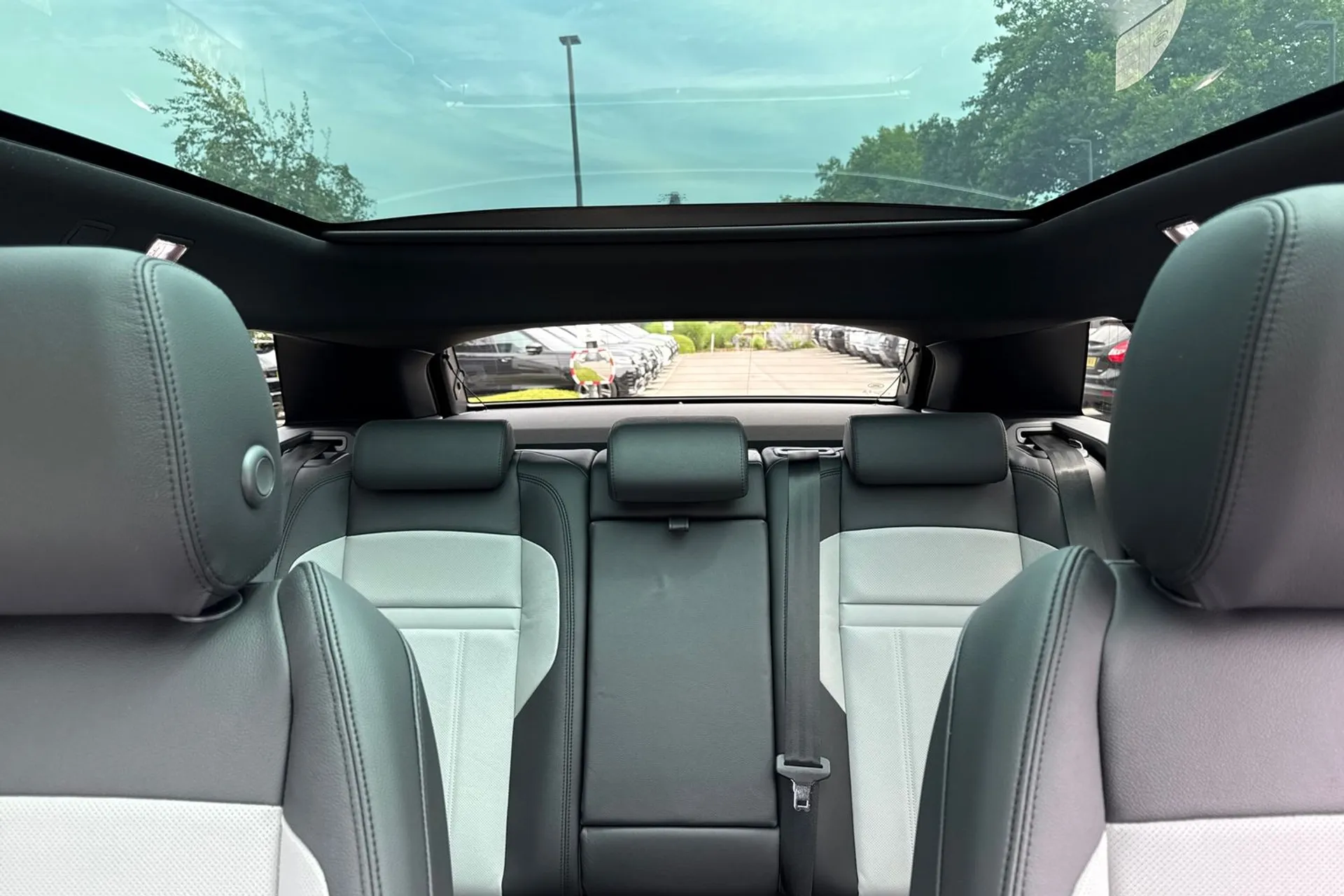 LAND ROVER RANGE ROVER EVOQUE thumbnail image number 29