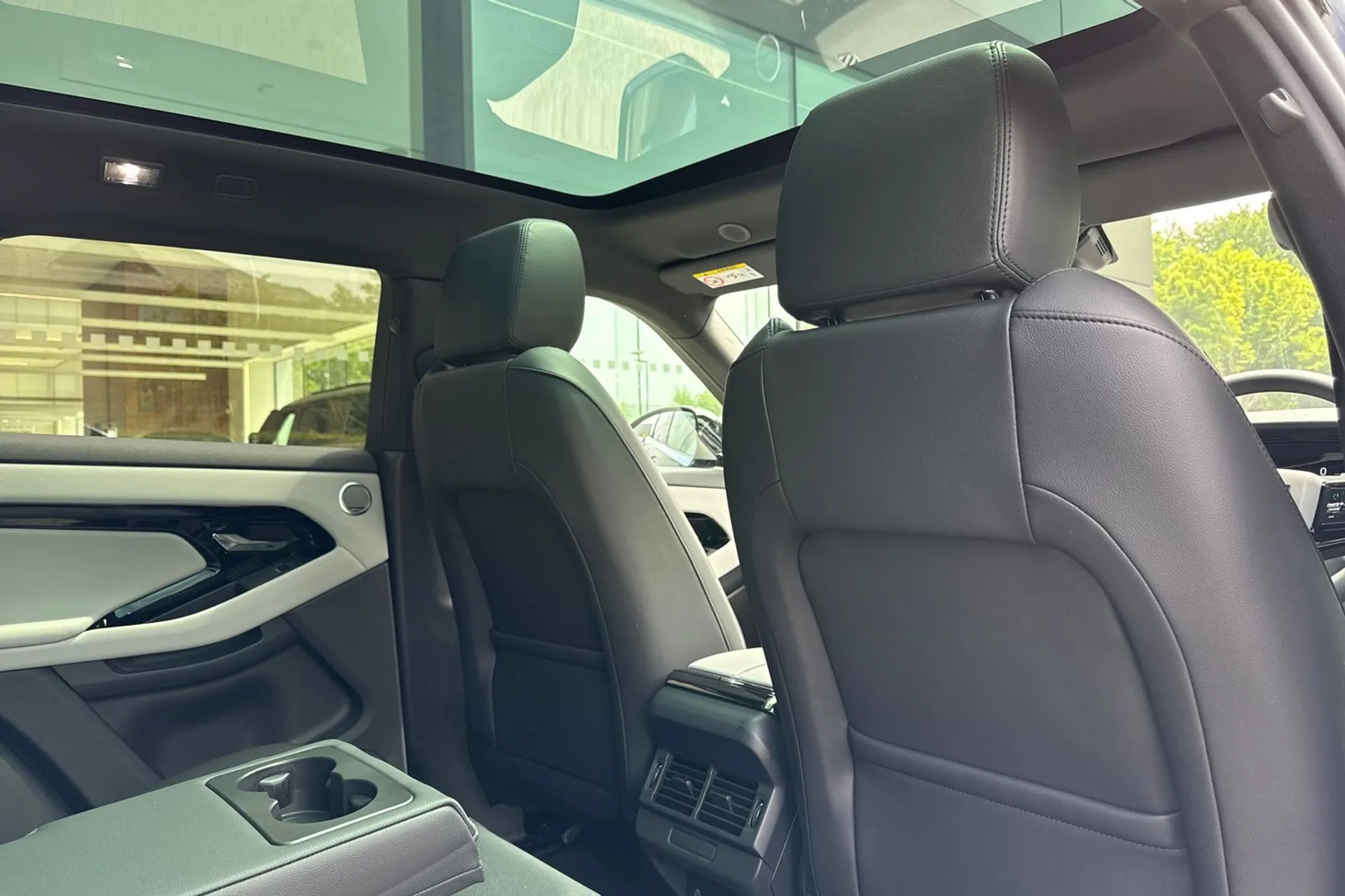LAND ROVER RANGE ROVER EVOQUE thumbnail image number 39