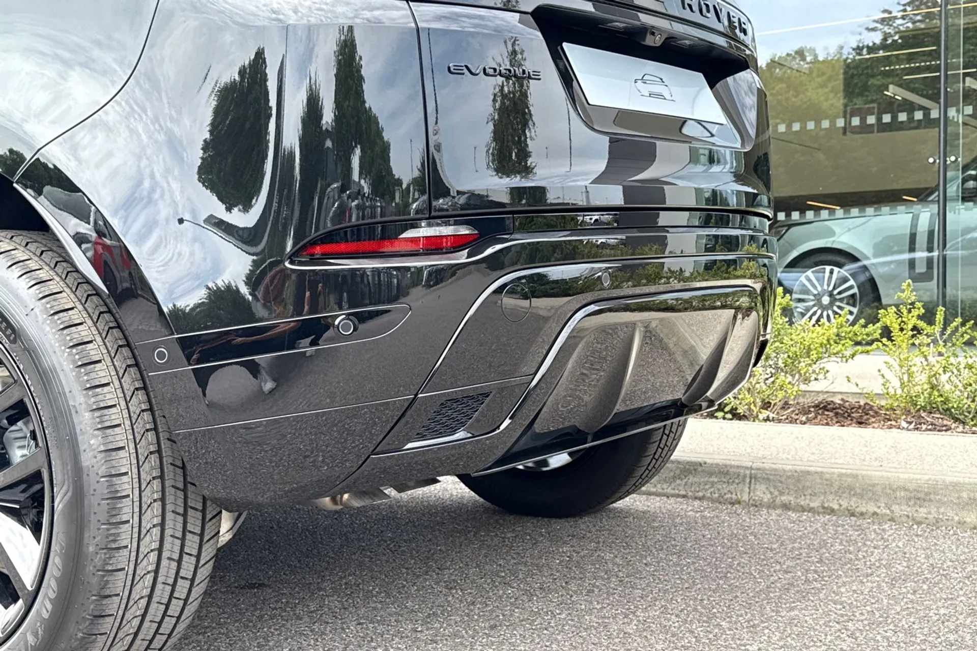 LAND ROVER RANGE ROVER EVOQUE thumbnail image number 34