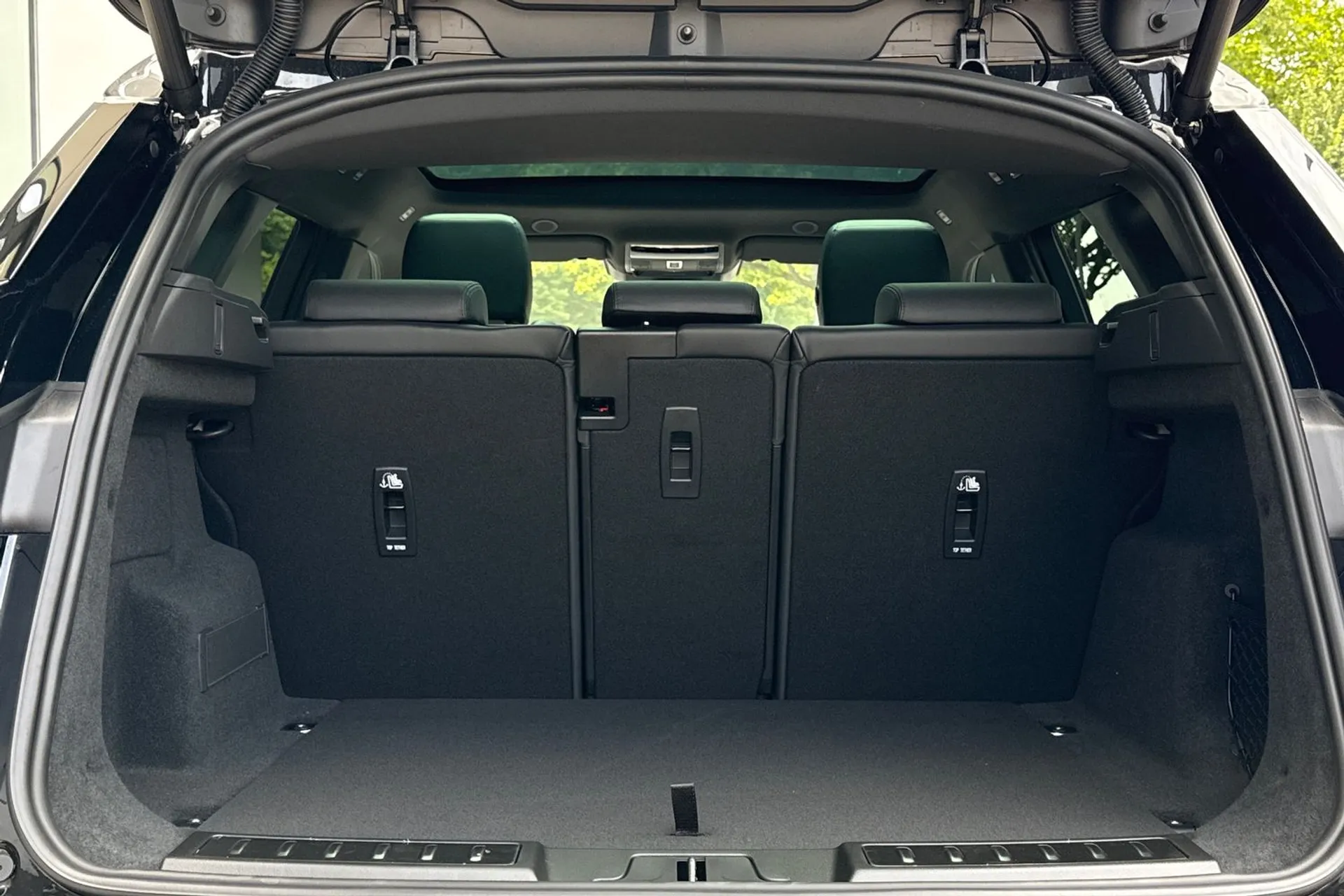 LAND ROVER RANGE ROVER EVOQUE thumbnail image number 35