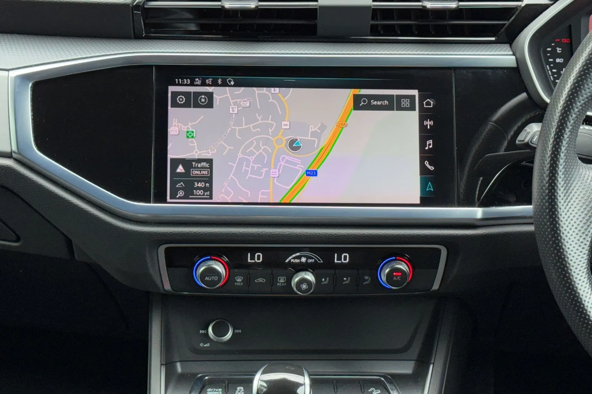 Audi Q3 thumbnail image number 35