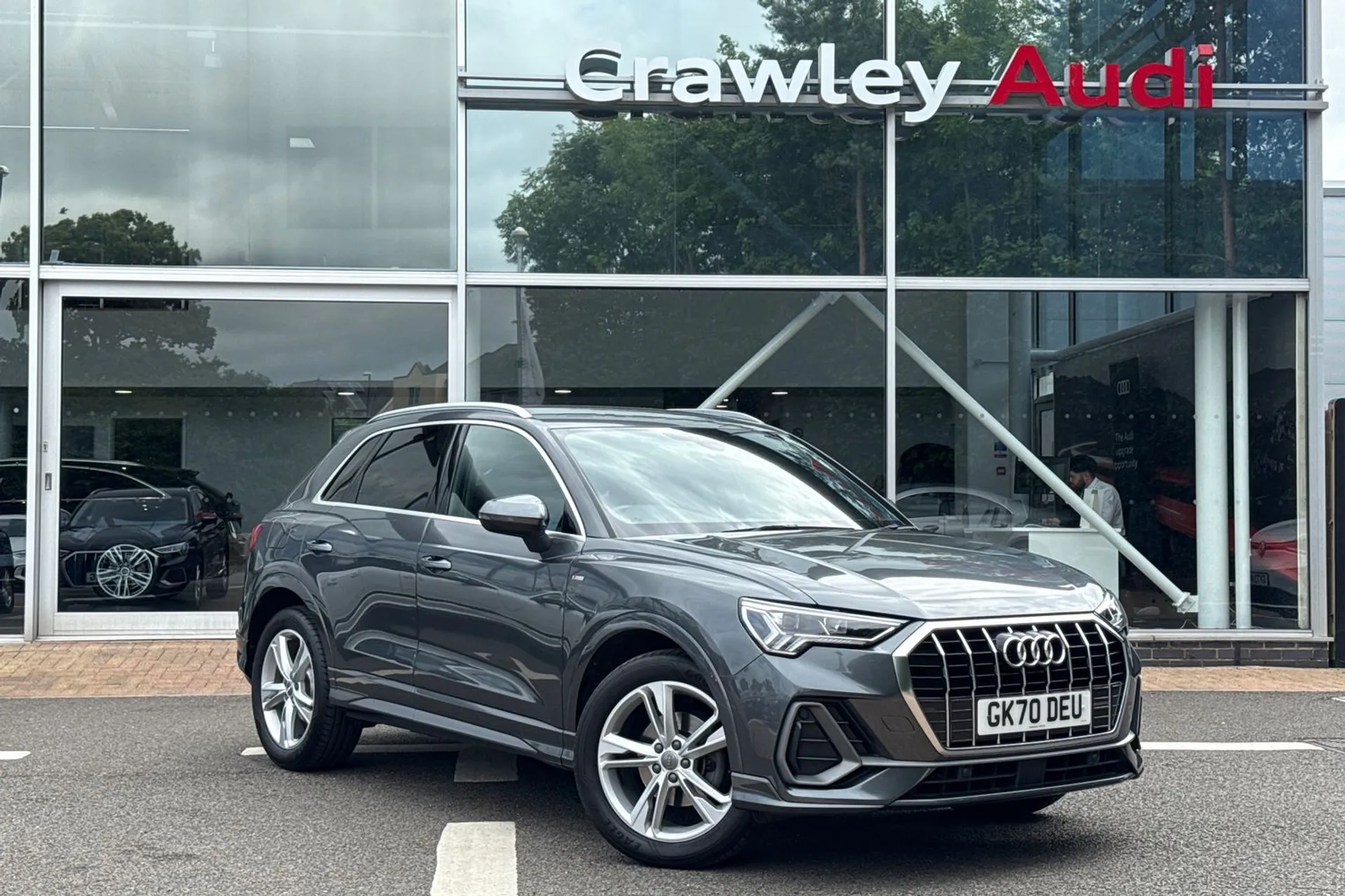 Audi Q3 focused image