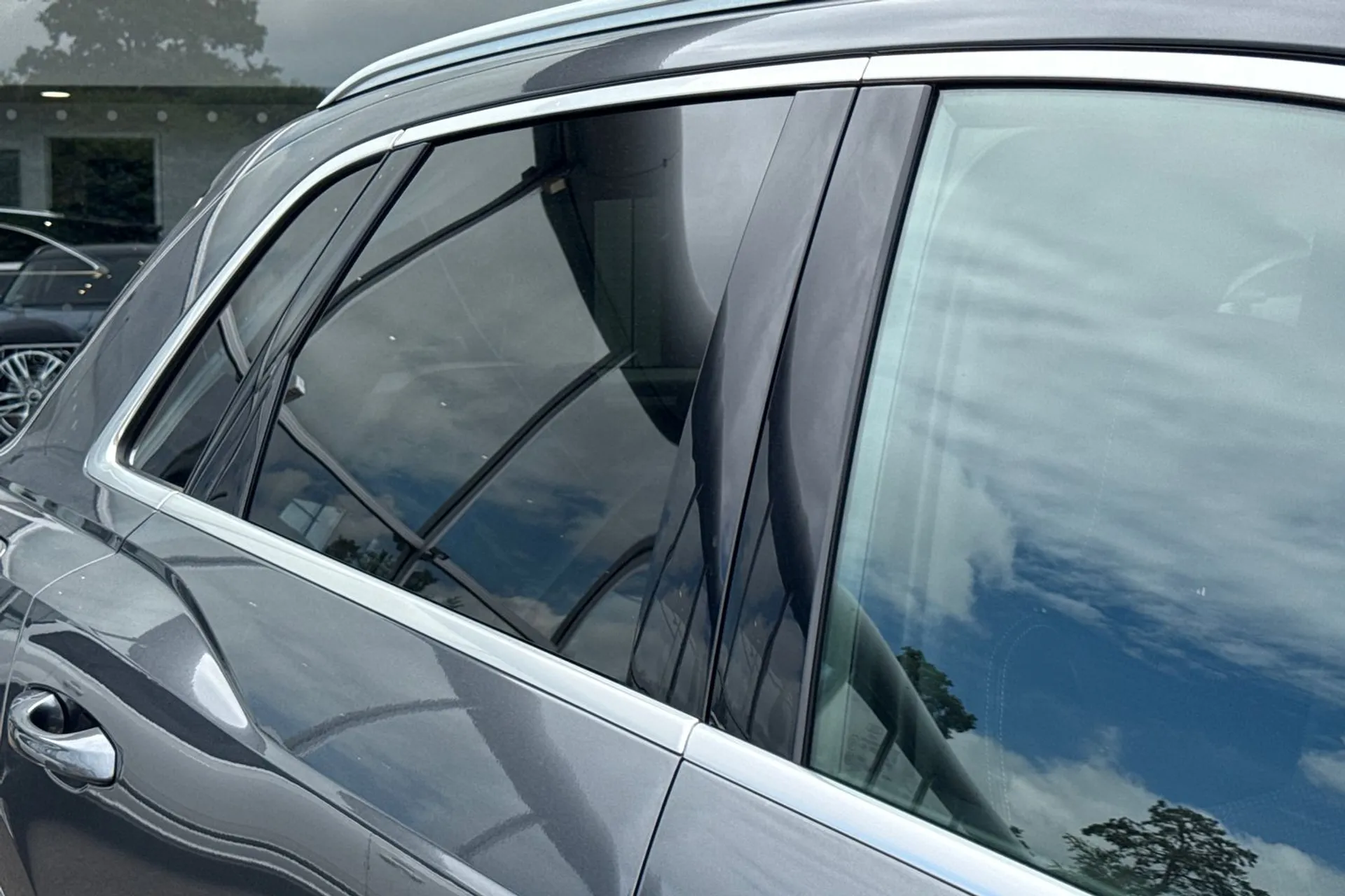 Audi Q3 thumbnail image number 13