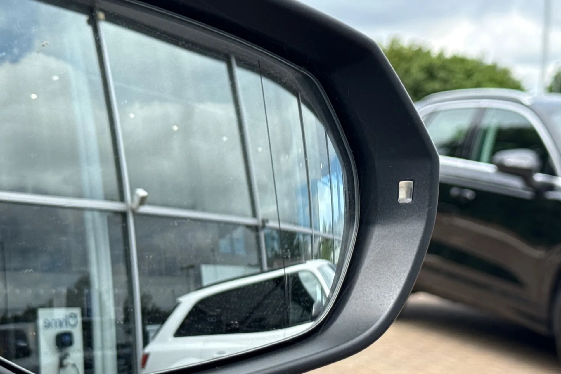 Audi Q3 thumbnail image number 48