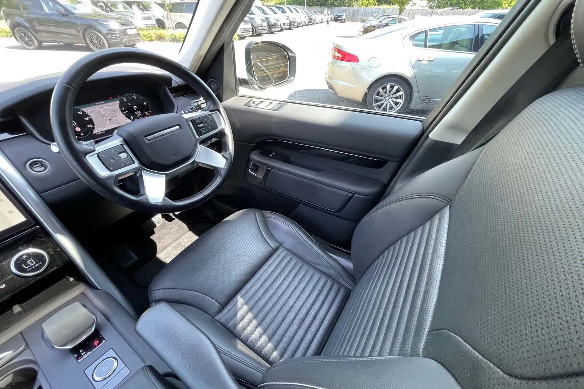 LAND ROVER DISCOVERY thumbnail image number 14