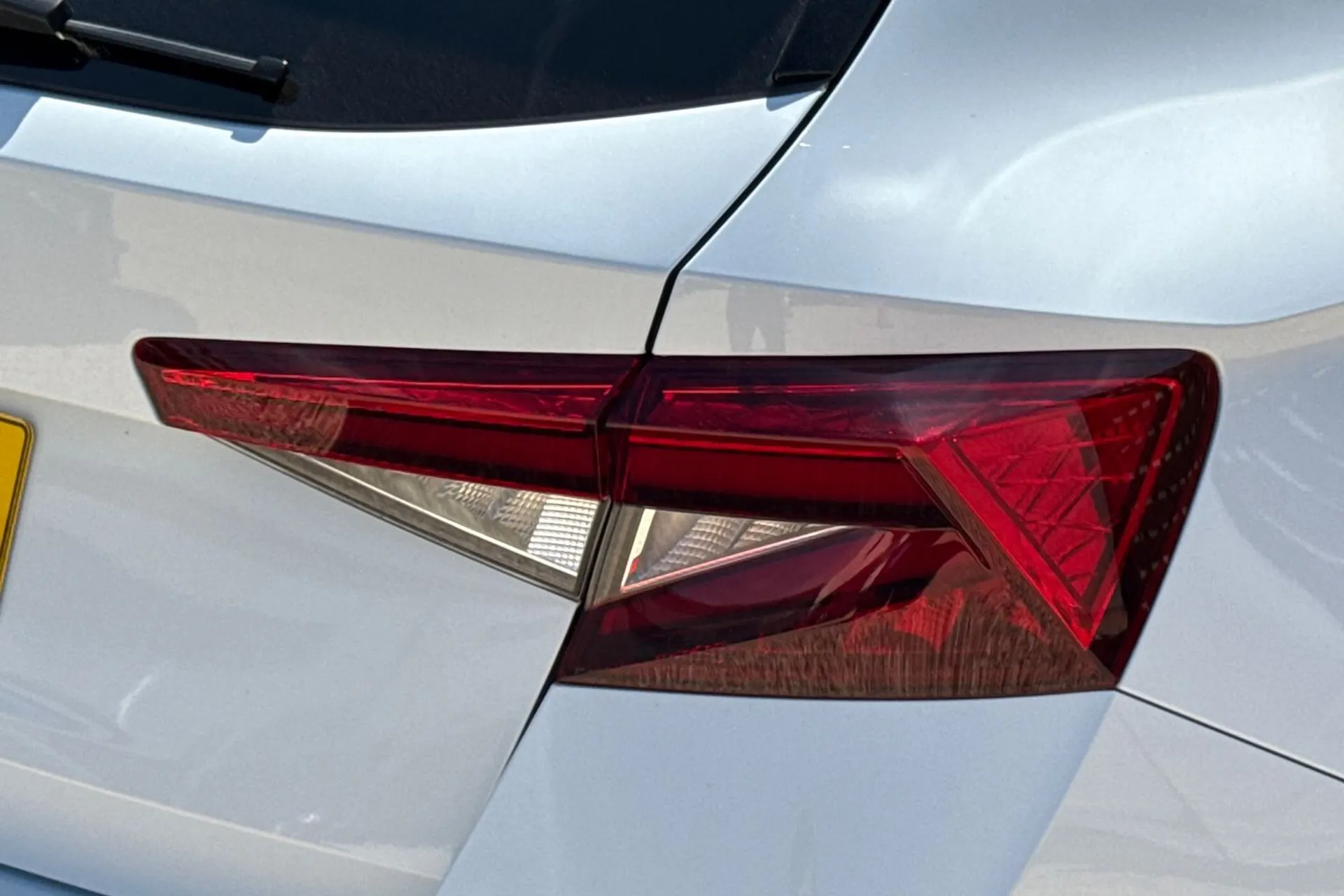 SKODA FABIA thumbnail image number 43