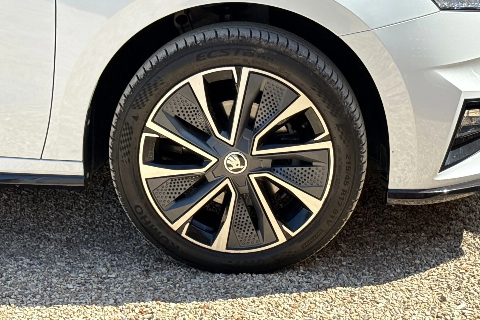 SKODA FABIA thumbnail image number 14