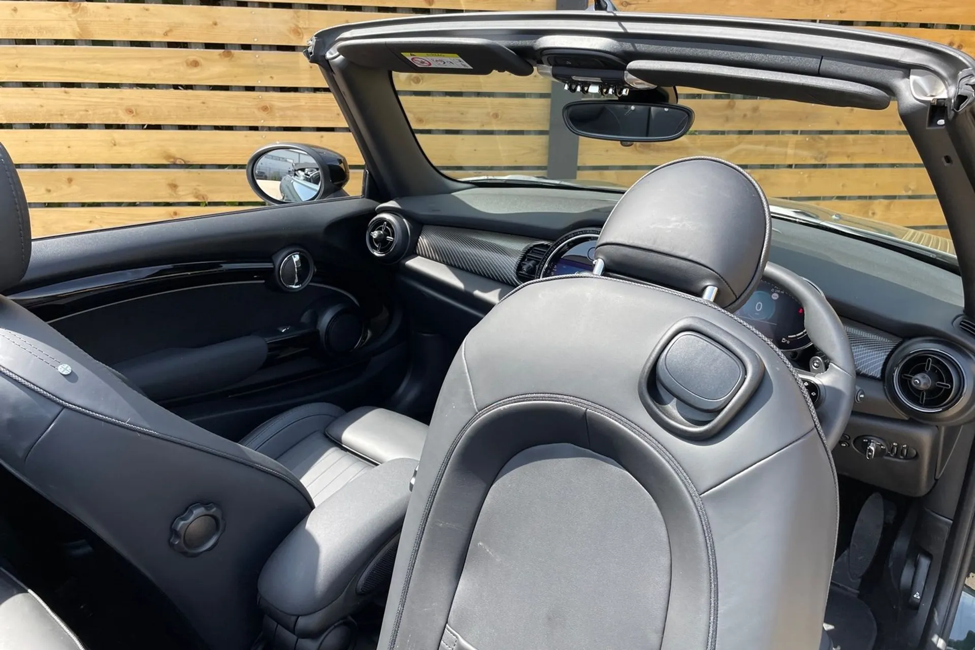 MINI COOPER S RESOLUTE EDITION thumbnail image number 25