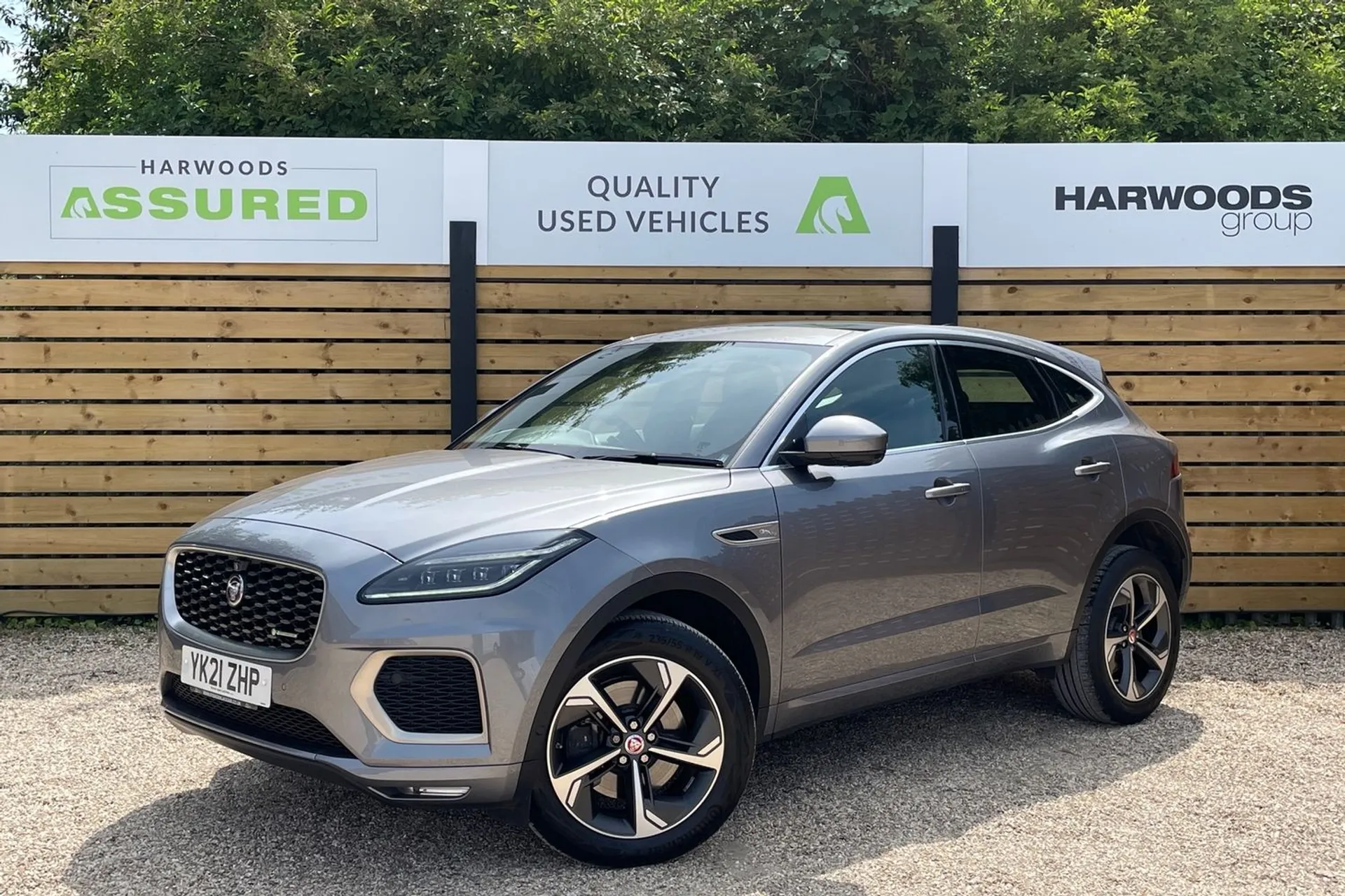 Jaguar E-PACE thumbnail image number 12