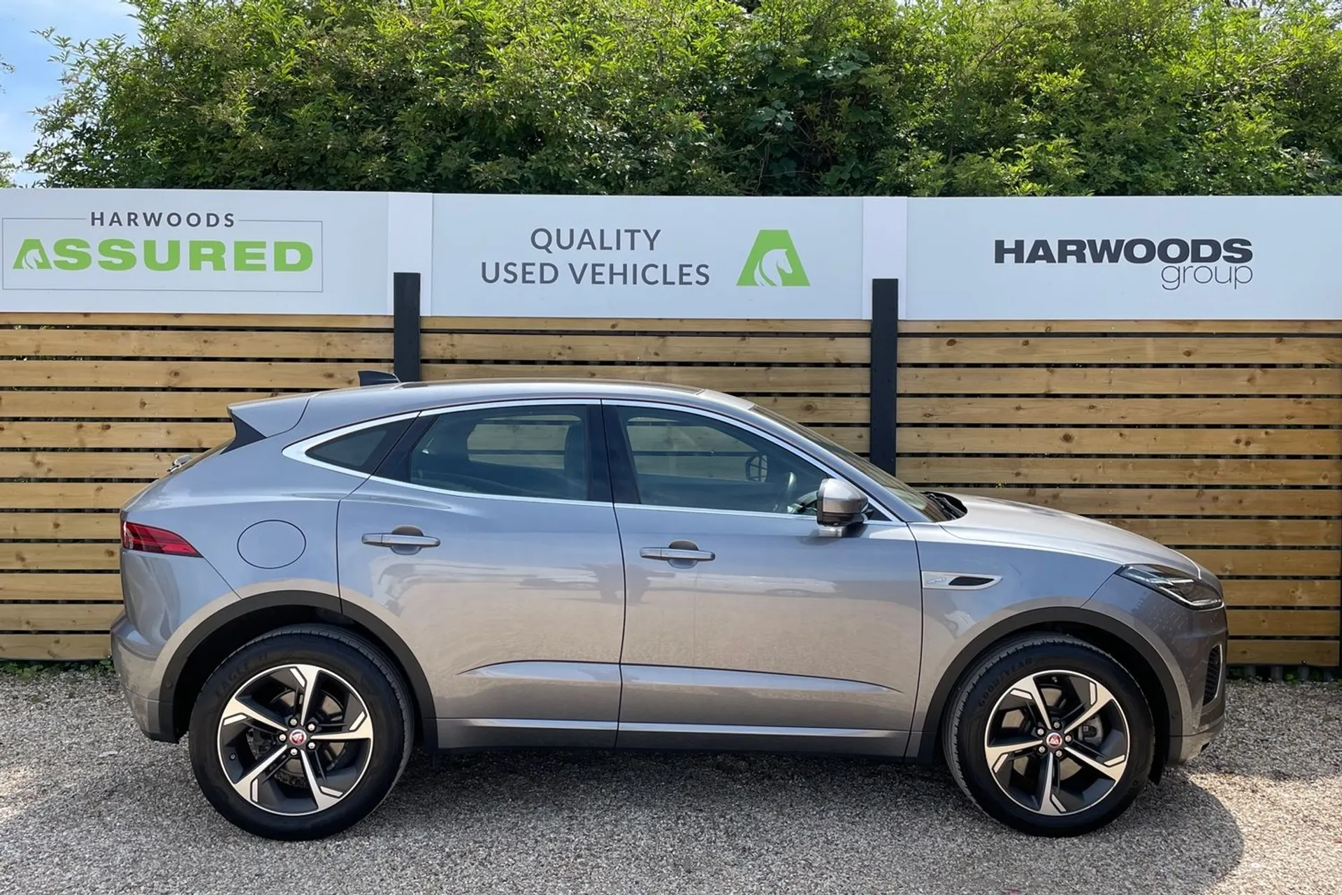 Jaguar E-PACE thumbnail image number 2