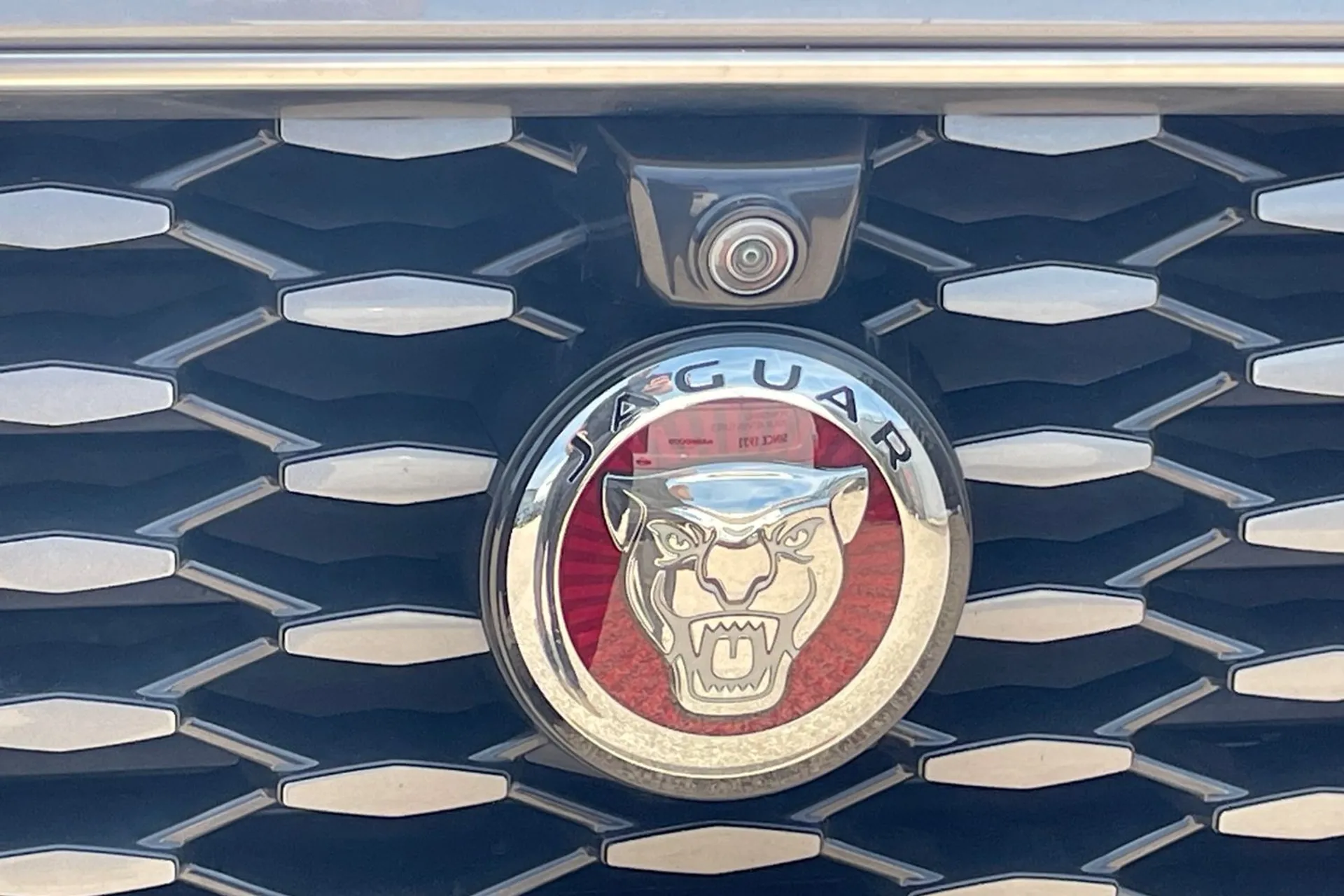 Jaguar E-PACE thumbnail image number 6