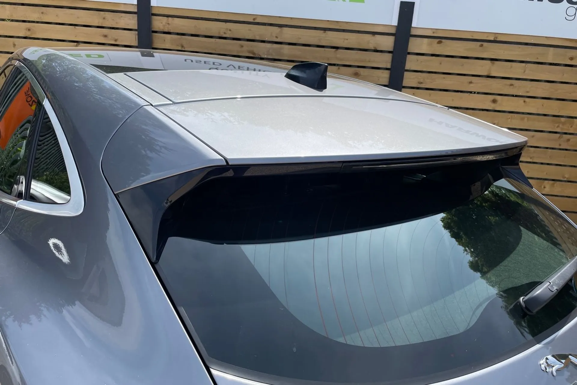 Jaguar E-PACE thumbnail image number 16