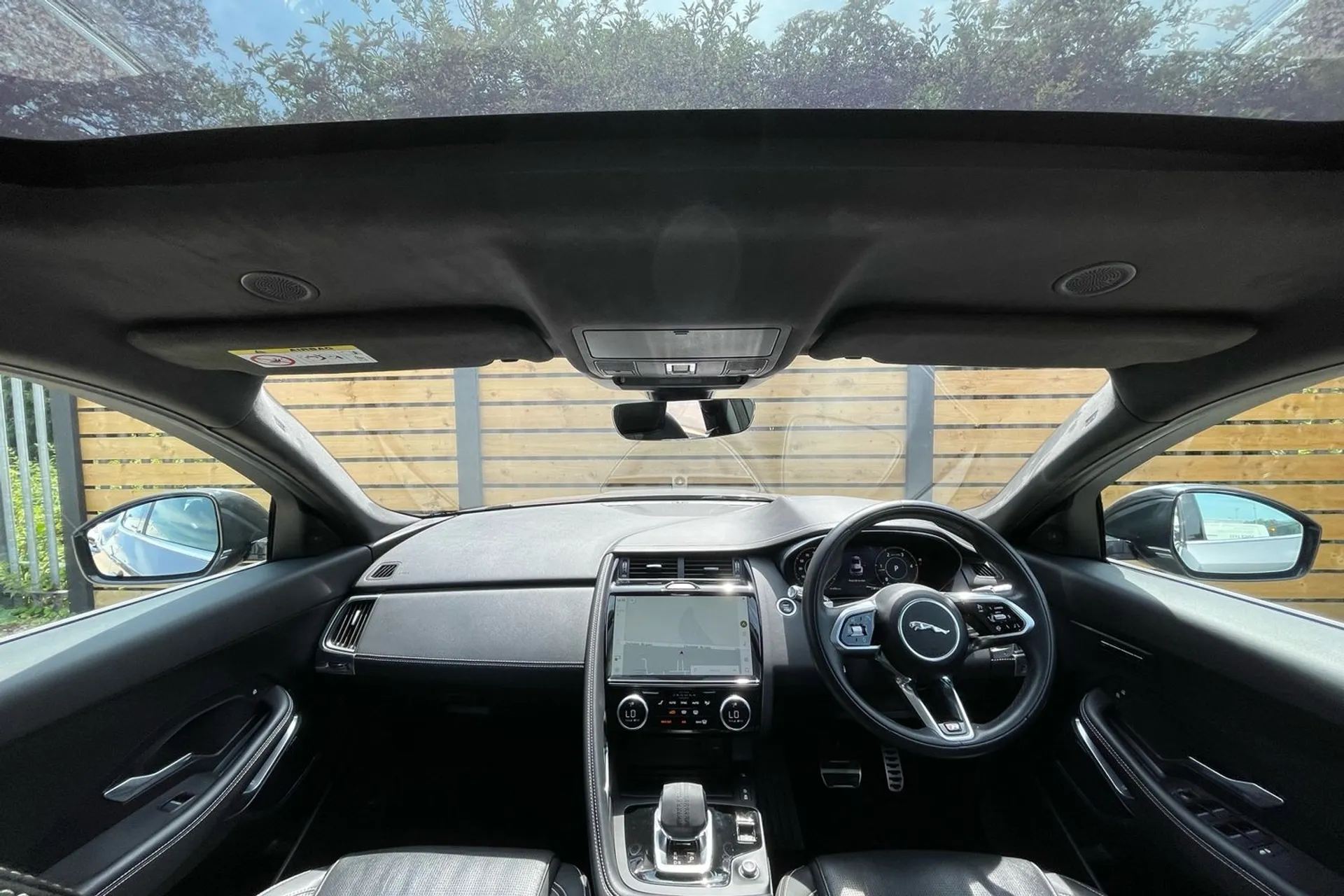 Jaguar E-PACE thumbnail image number 3