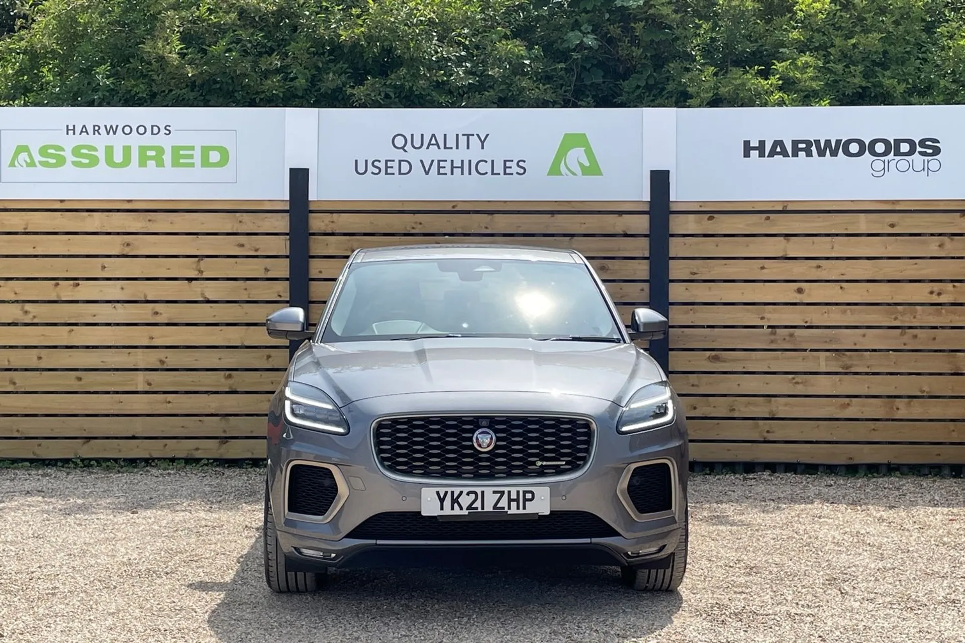 Jaguar E-PACE thumbnail image number 13