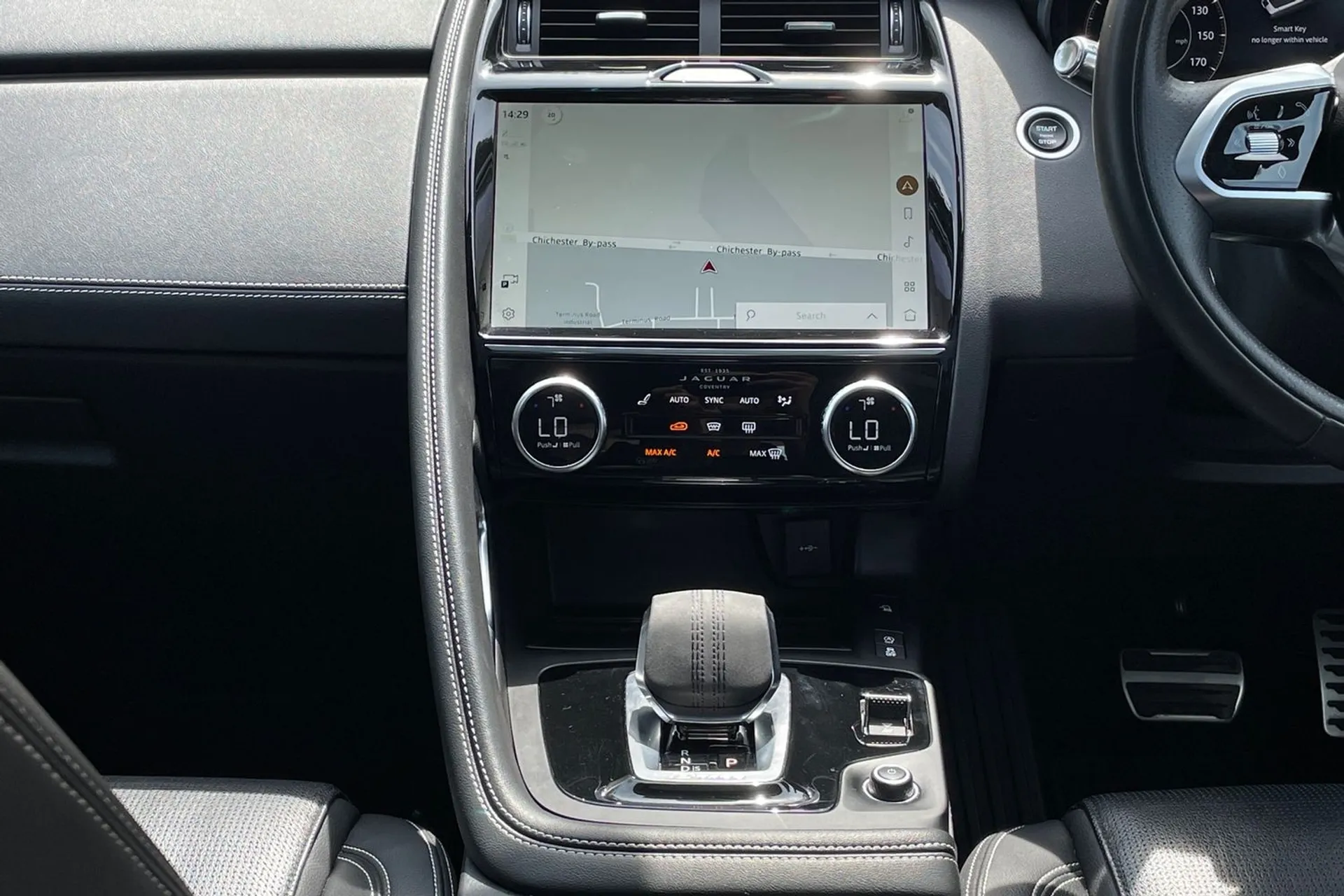 Jaguar E-PACE thumbnail image number 37