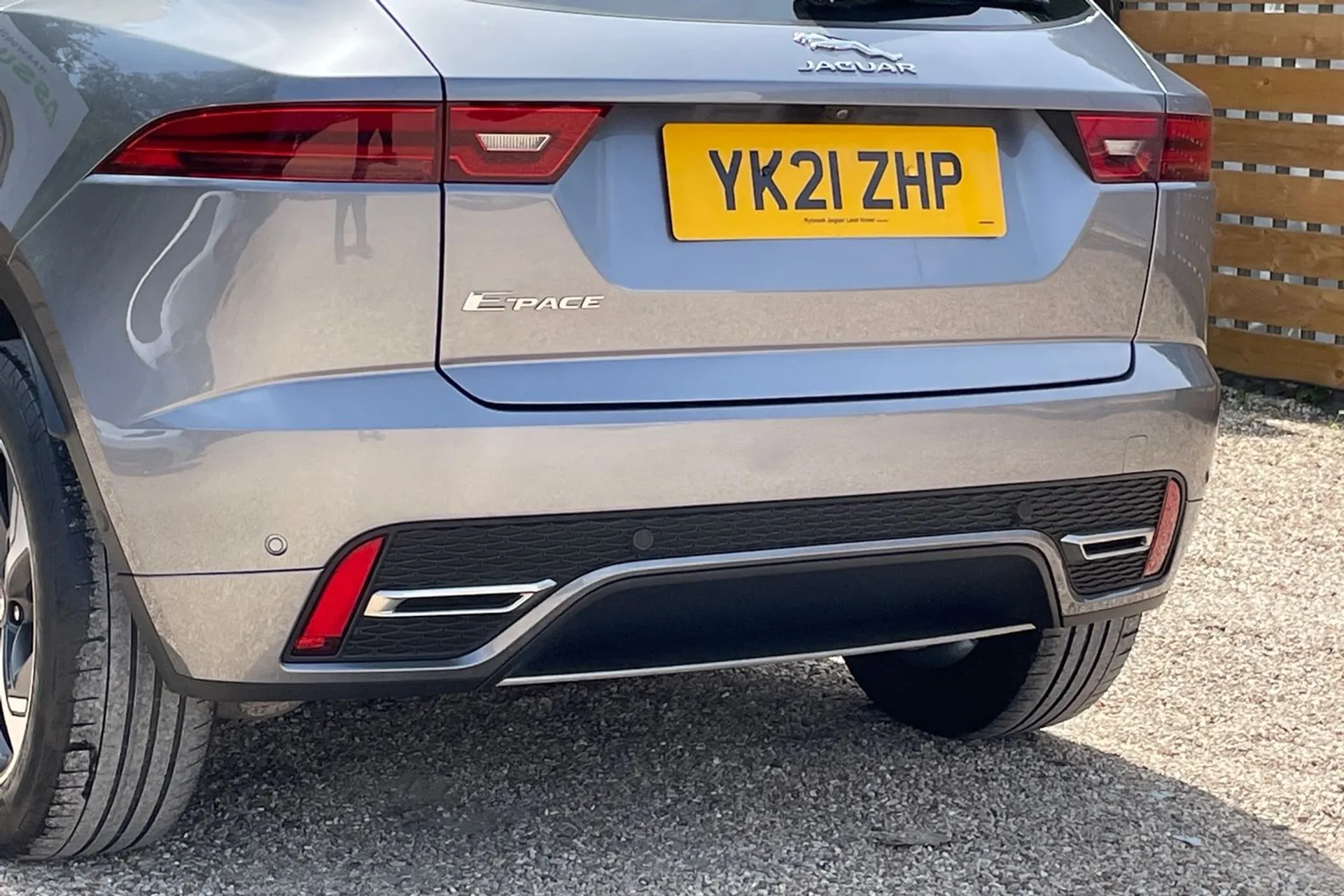 Jaguar E-PACE thumbnail image number 18