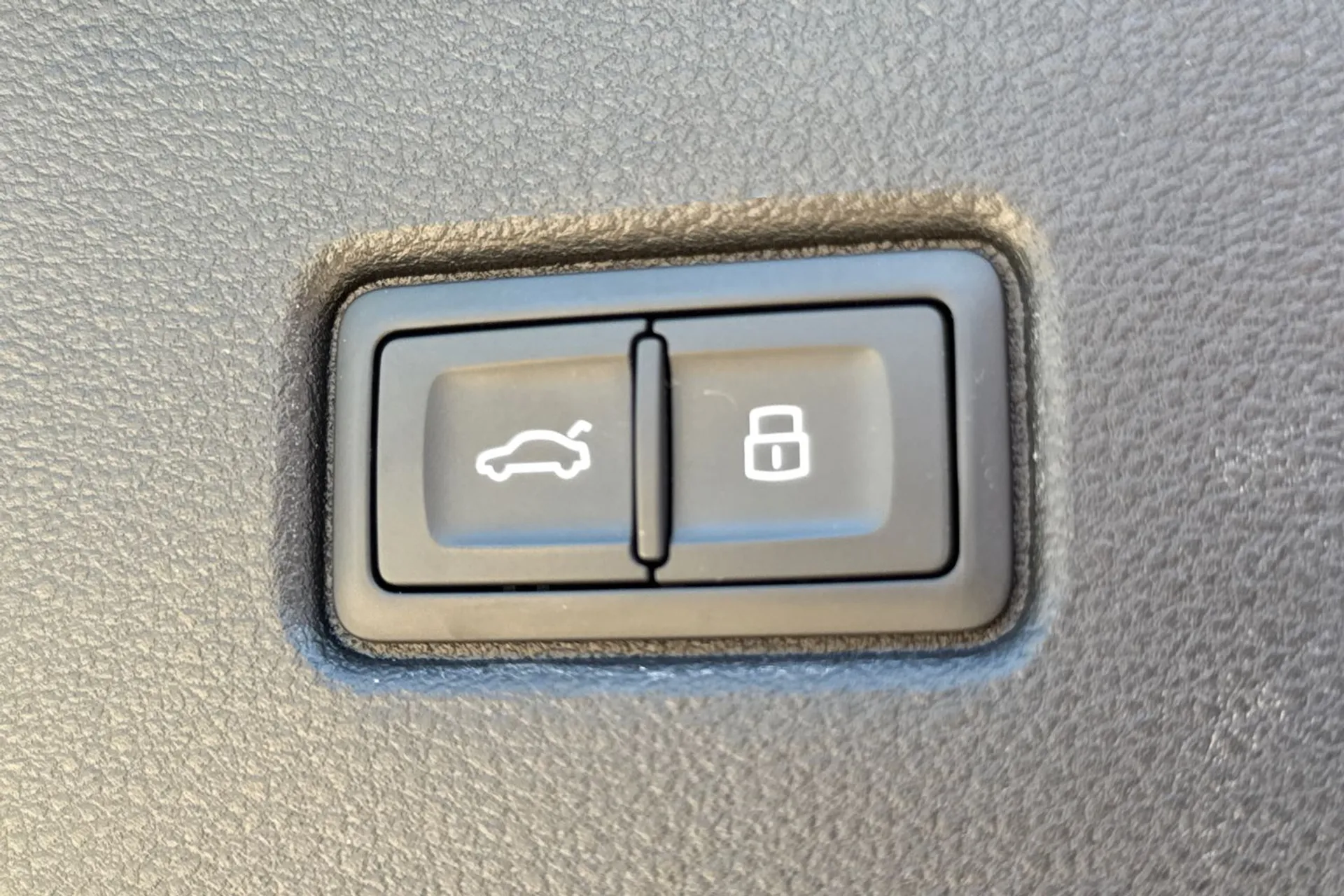 Audi Q5 thumbnail image number 33