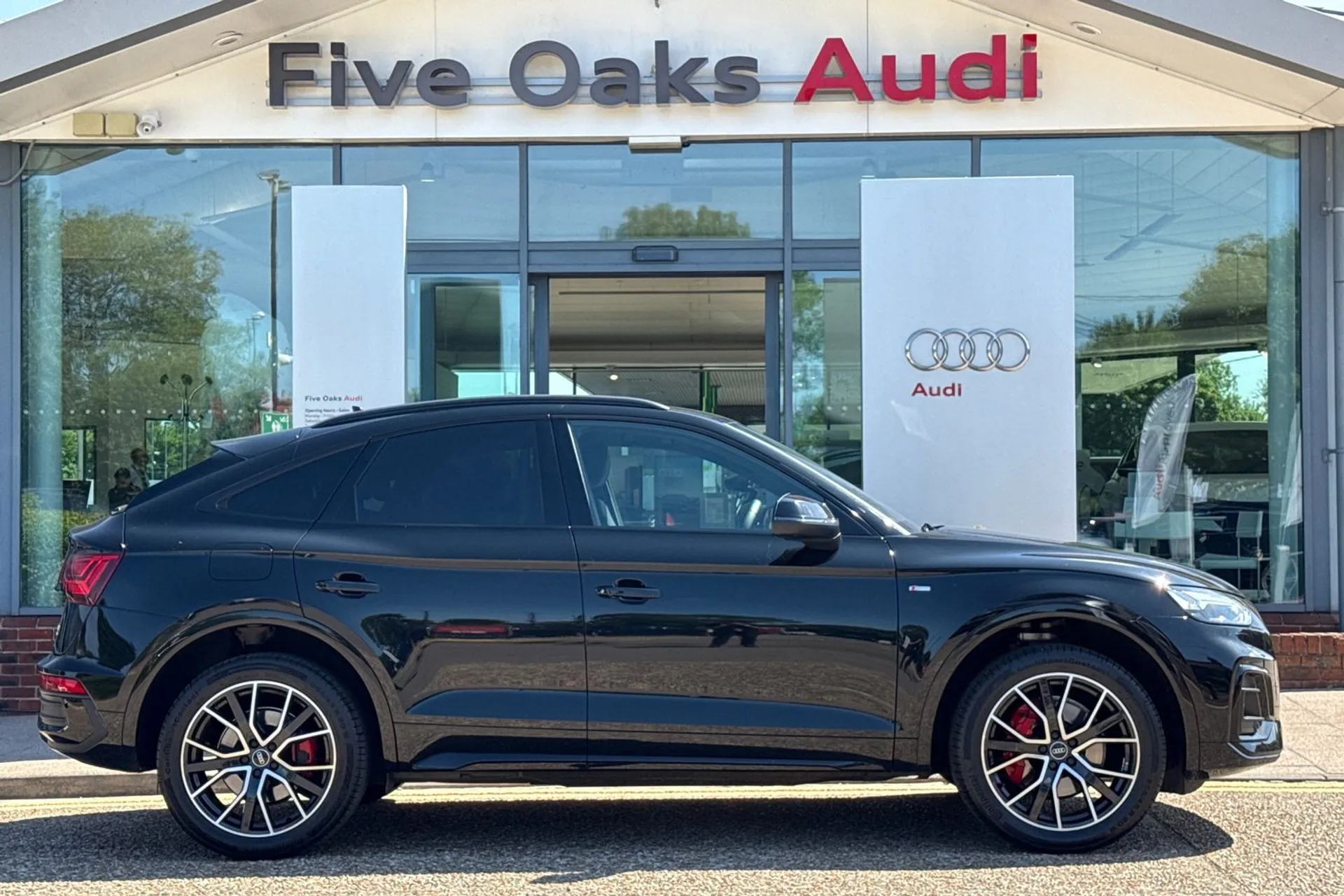 Audi Q5 thumbnail image number 2