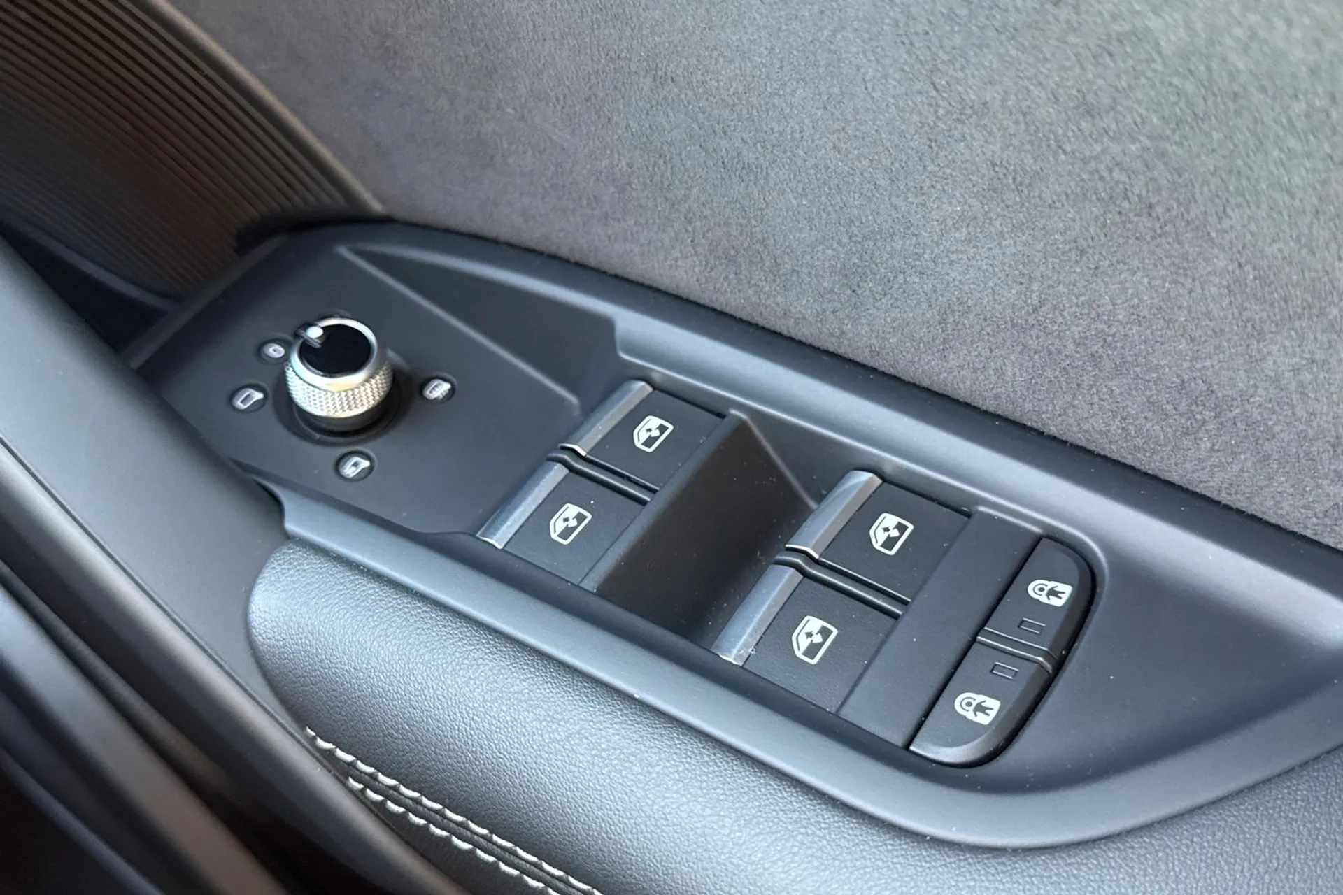 Audi Q5 thumbnail image number 18