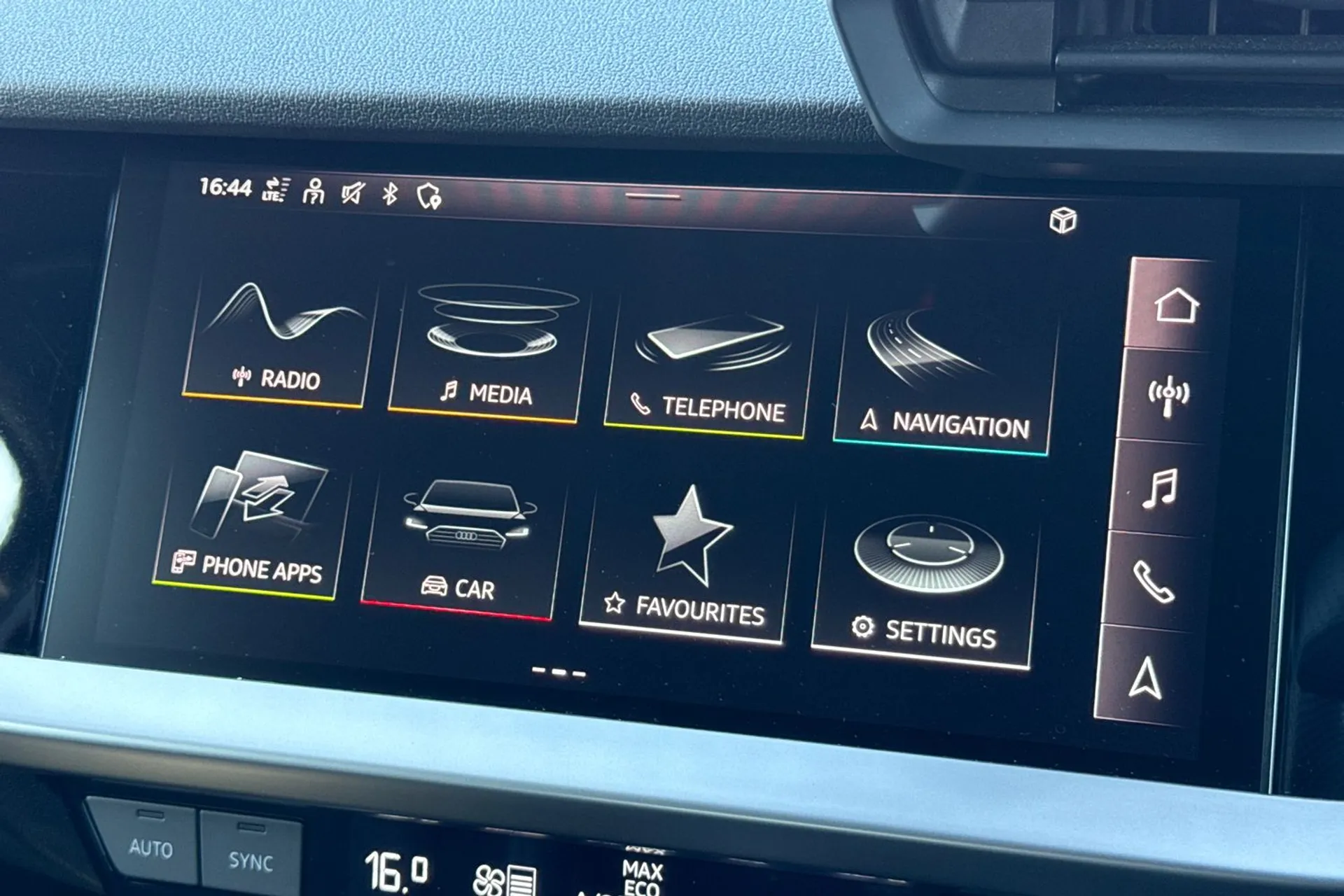 Audi A3 thumbnail image number 13